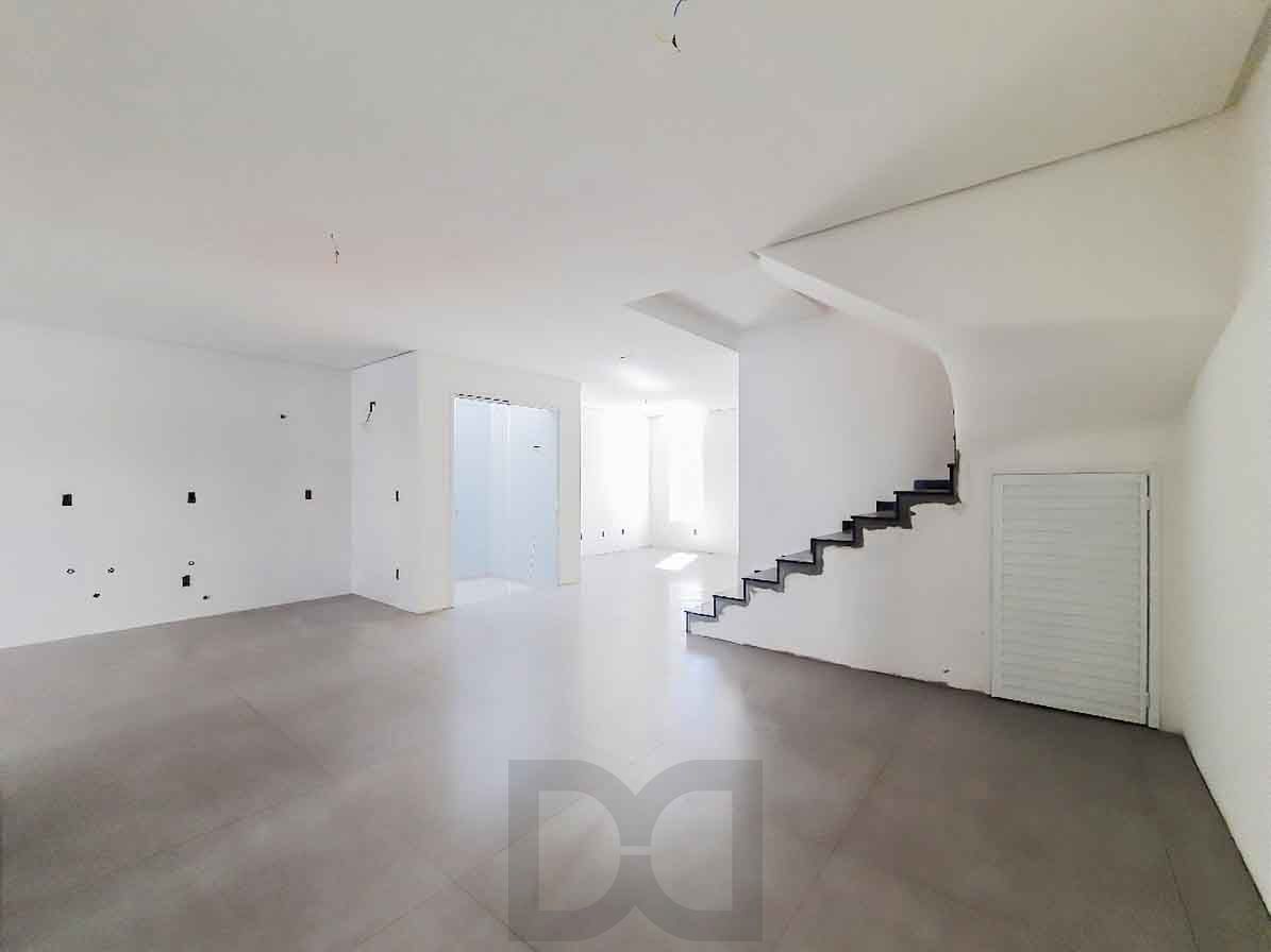 Casa em condomínio 4 D, sendo 1 dormitório, 168 m², garagem coberta — foto 3