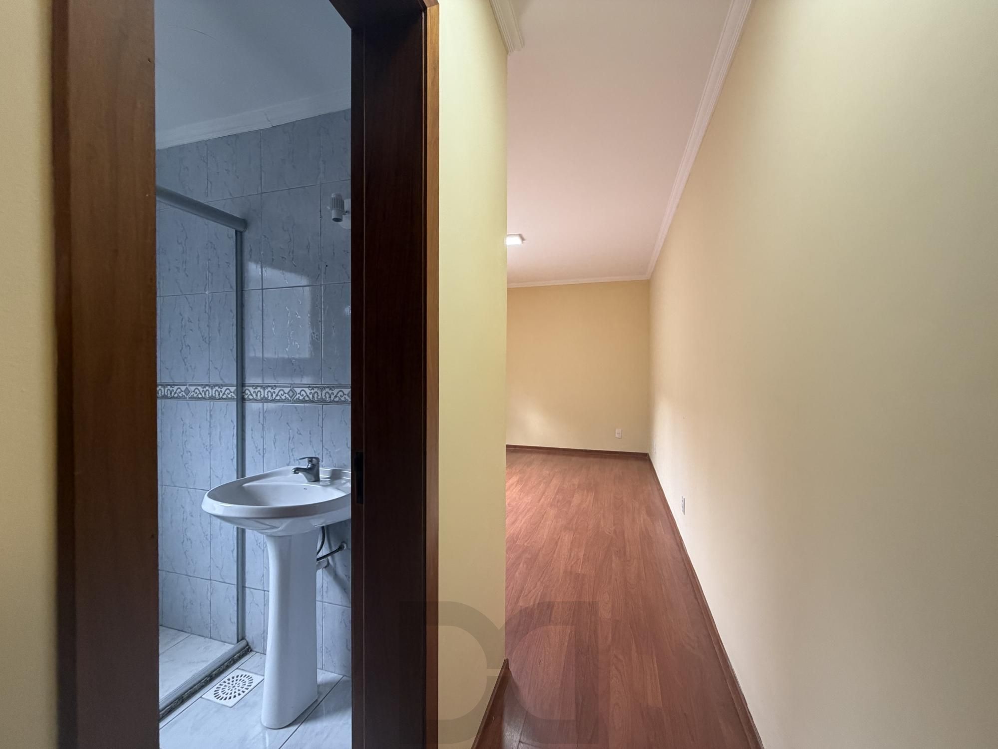 Apartamento Garden com 2 dormitórios, sendo 1 suíte, churrasqueira e lareira, 2 vagas de garagem cobertas. — foto 19
