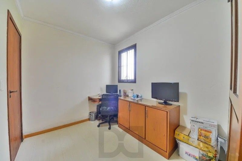 Casa à venda com 280m² | 3 dormitórios | 1 suíte | 2 vagas | Ipanema – Porto Alegre — foto 14