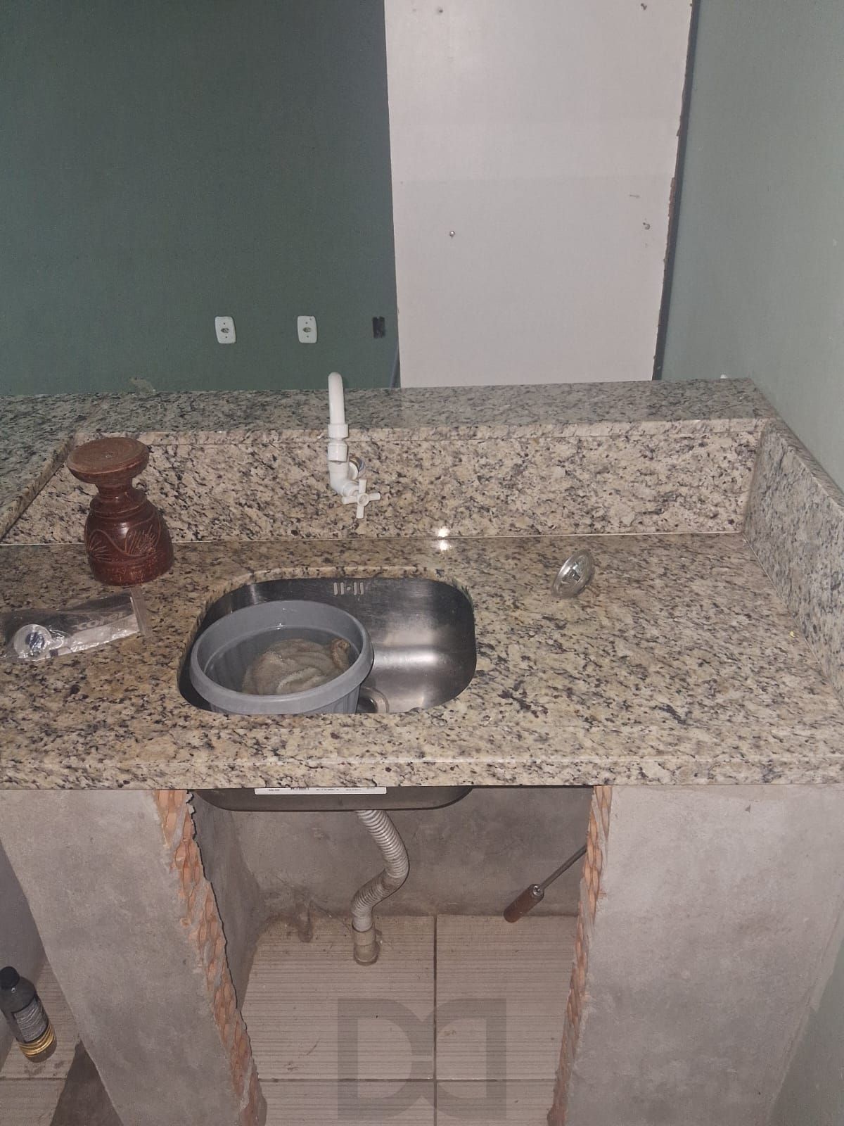 Casa com 2 dormitórios com pátio e edícula. — foto 23