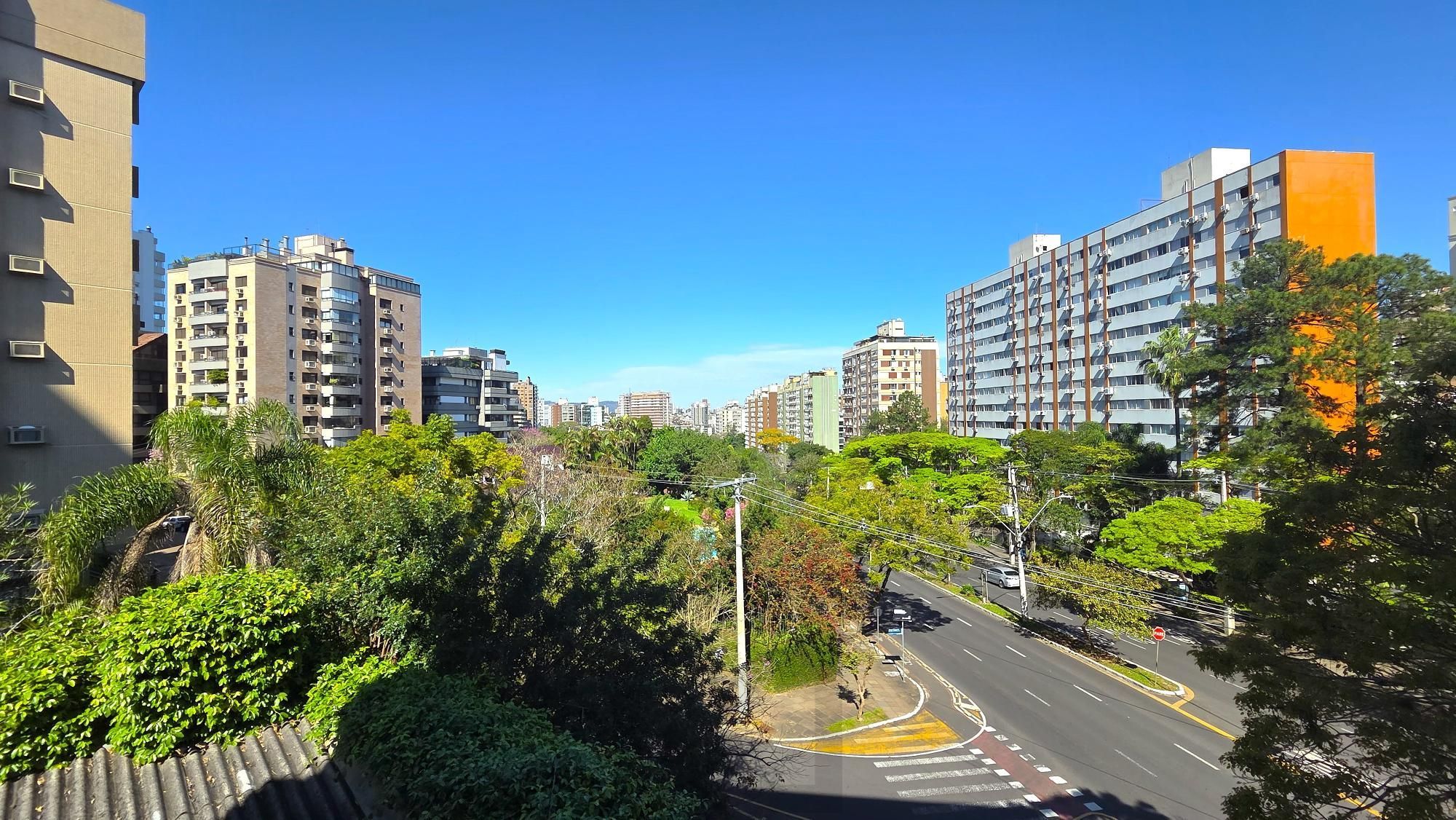 Excelente apartamento em localização privilegiada, na Avenida Dr. Nilo Peçanha com 2 dormitórios, 2 banheiros e 1 vaga de garagem. — foto 10