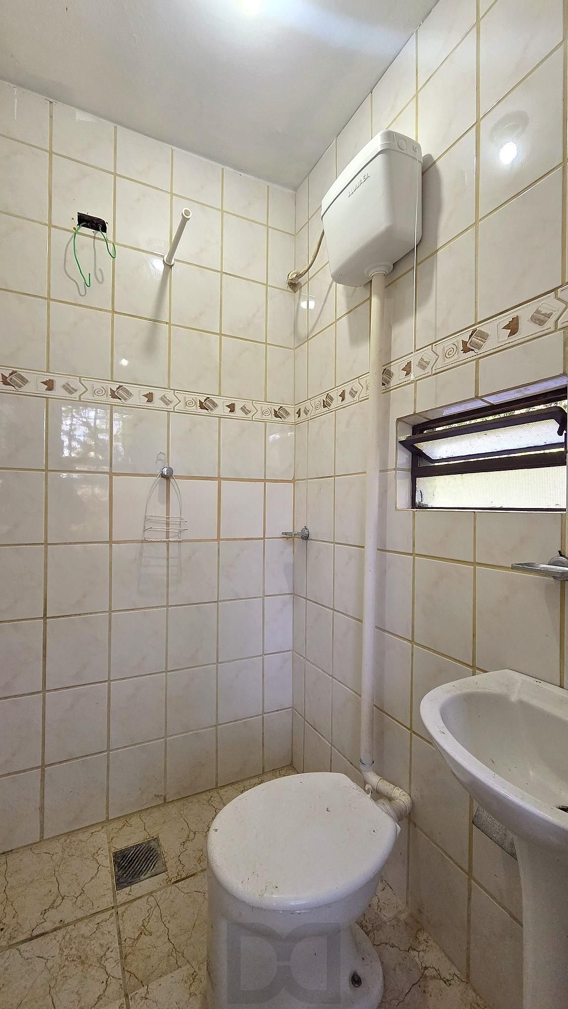 Excelente casa com 160 m² privativos, 4 dormitórios e garagem para 2 carros. — foto 23