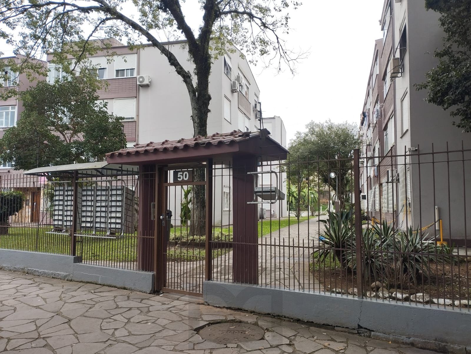 Apartamento 01 dormitório, sala, cozinha, banheiro,1 vaga rotativa. — foto 1