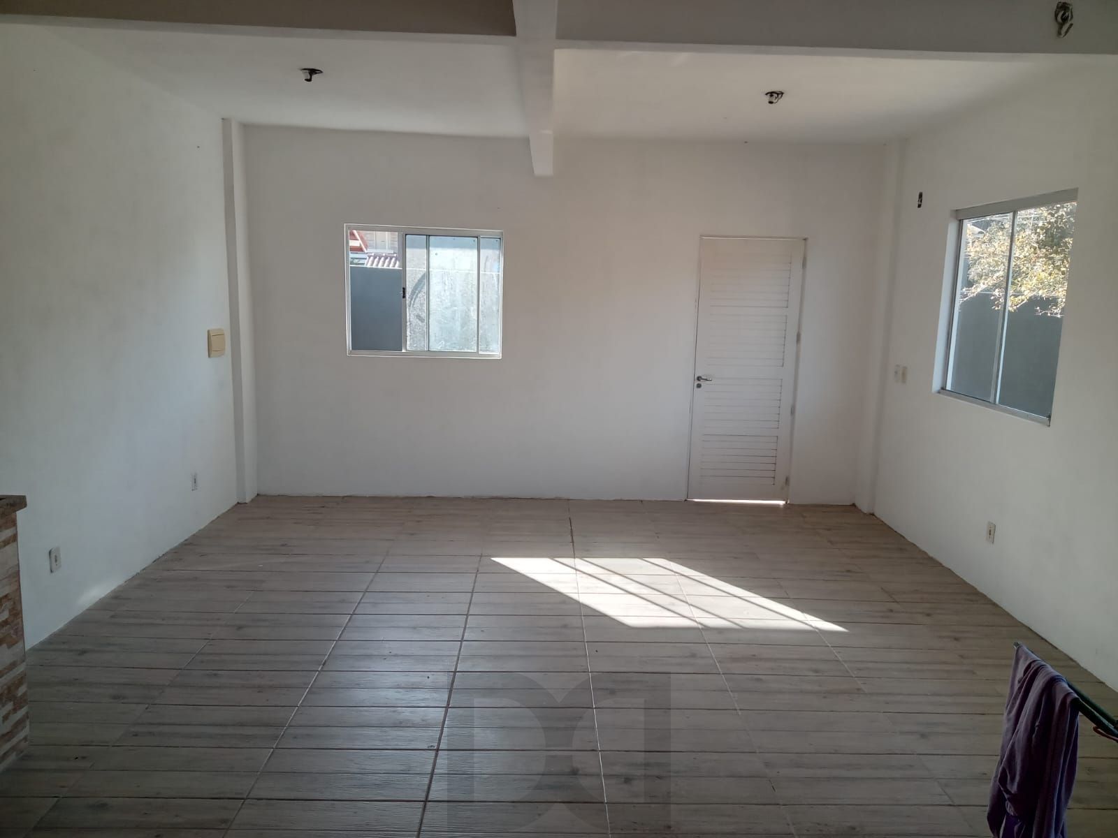 Casa com 1 Dormitório no Bairro Ponta Grossa. — foto 5