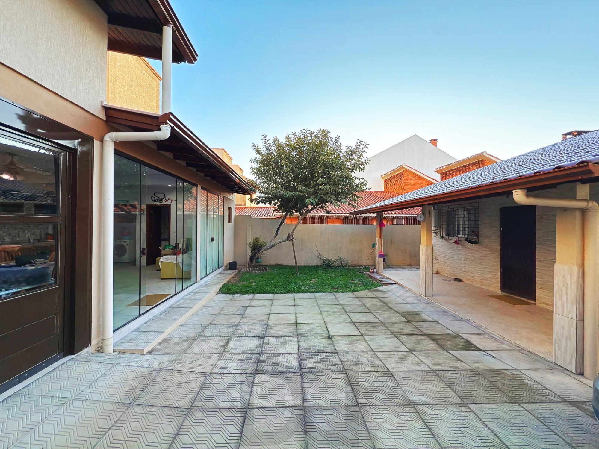 Casa à venda na Cavalhada – 2 Dormitórios com 330m² de terreno. — foto 12