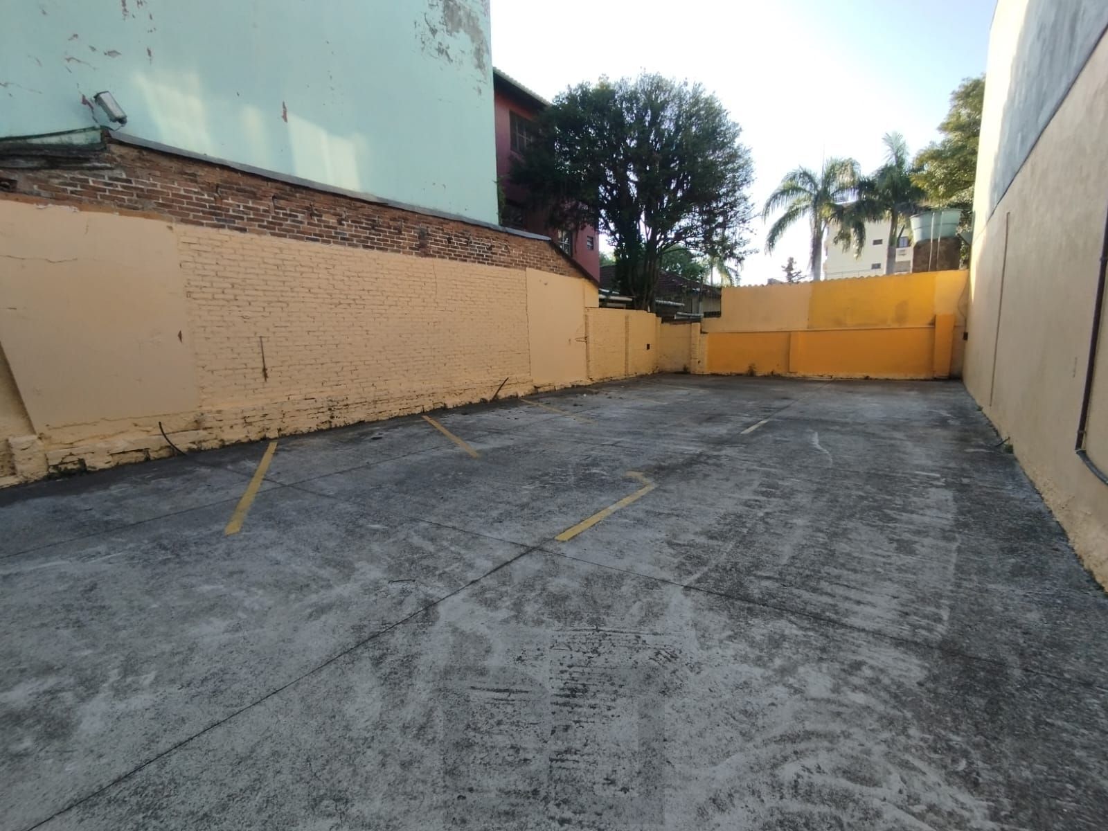 Loja na Tristeza com 360m², 17 vagas, 3 banheiros para locação. — foto 38