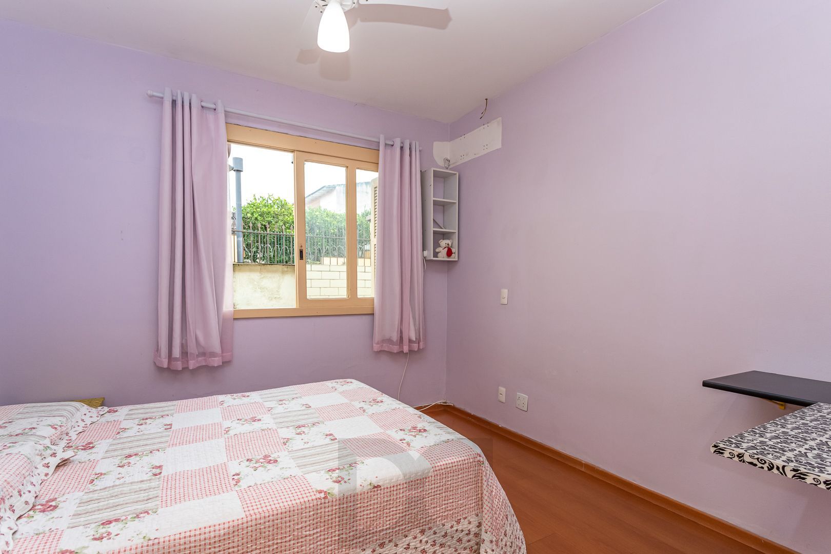 Excelente casa de dois pavimentos no bairro Ipanema, com 238m² de área privativa, 4 dormitórios, 1 suíte e 2 vagas de garagem. — foto 18