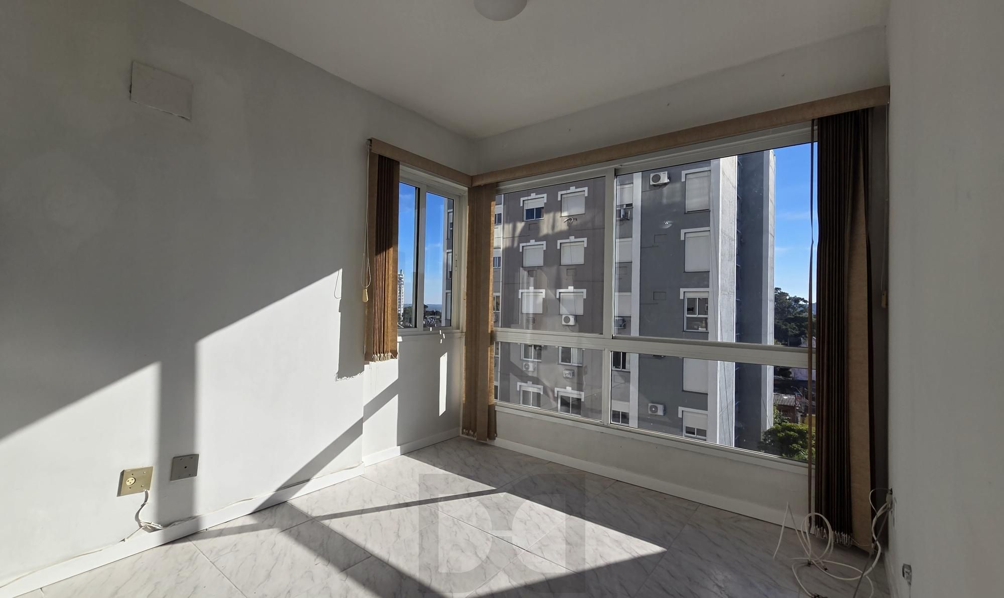Apartamento de 75,9 m² com 3 dormitórios, 1 suíte e 2 vagas de garagem, próximo ao Barra Shopping Sul. — foto 1