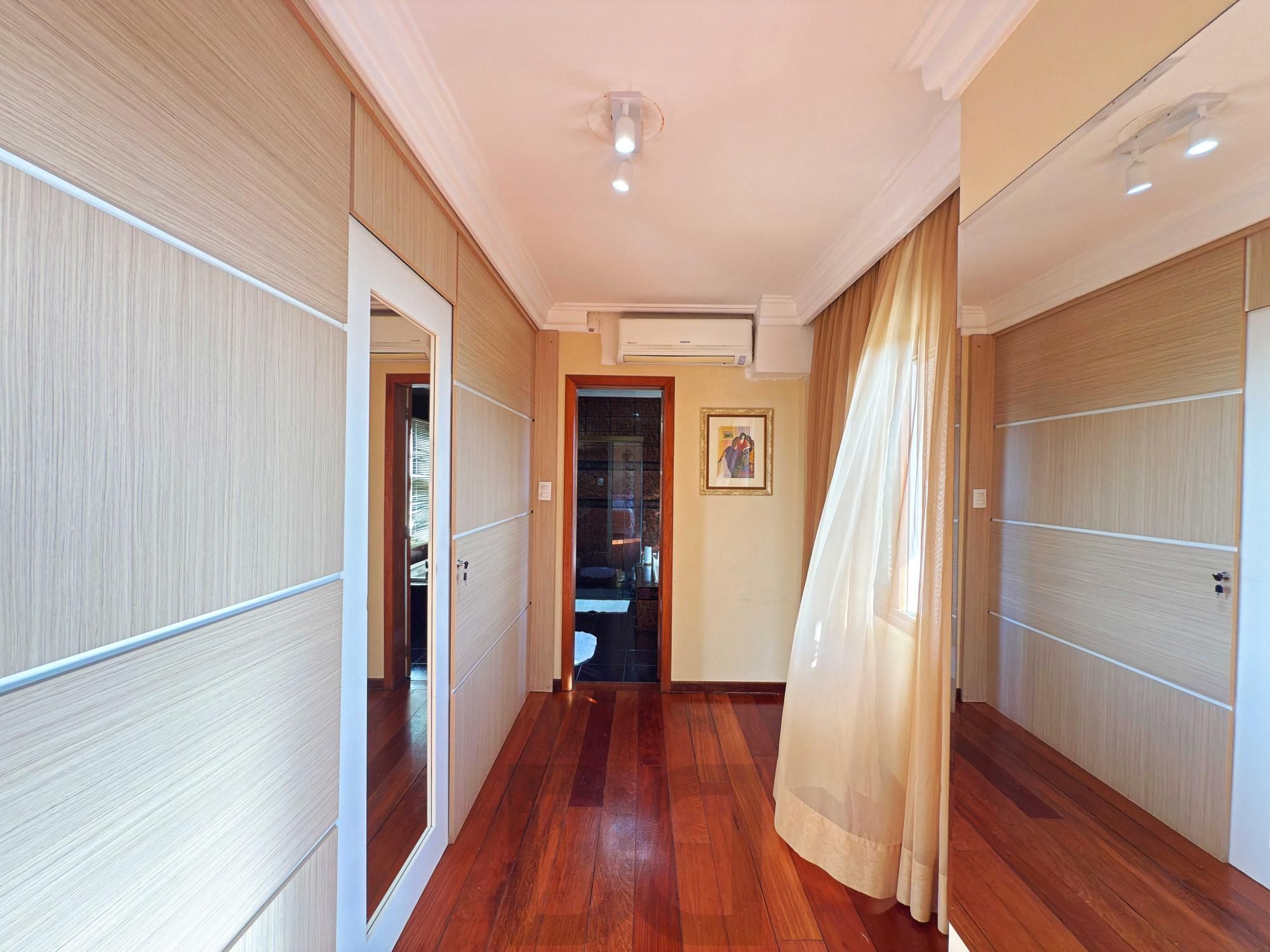 Linda residência estilo sobrado construída nos altos do bairro Ipanema — foto 20