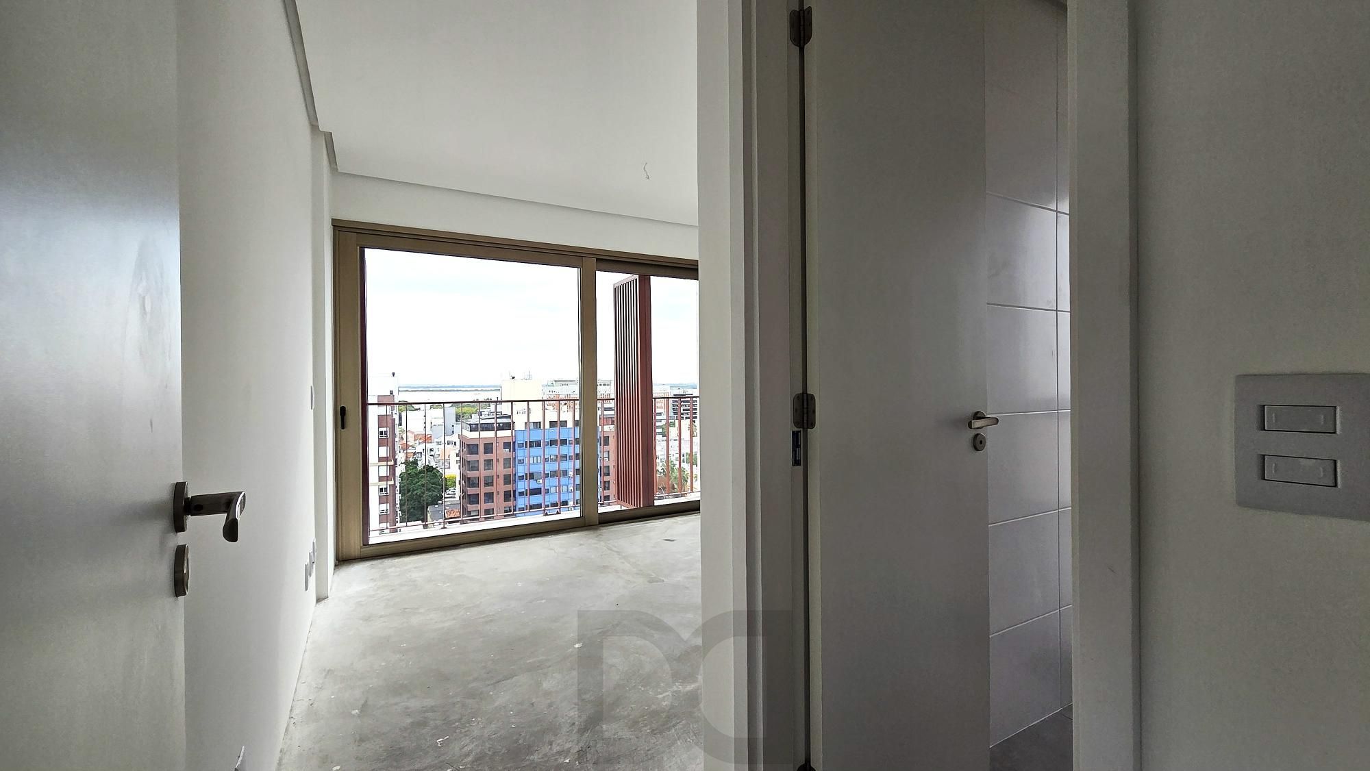 Apartamento com 88,1m2 privativos, 2 suites e 2 vagas lado a lado, andar alto e uma vista deslumbrante para o por do sol no Guáiba. — foto 12