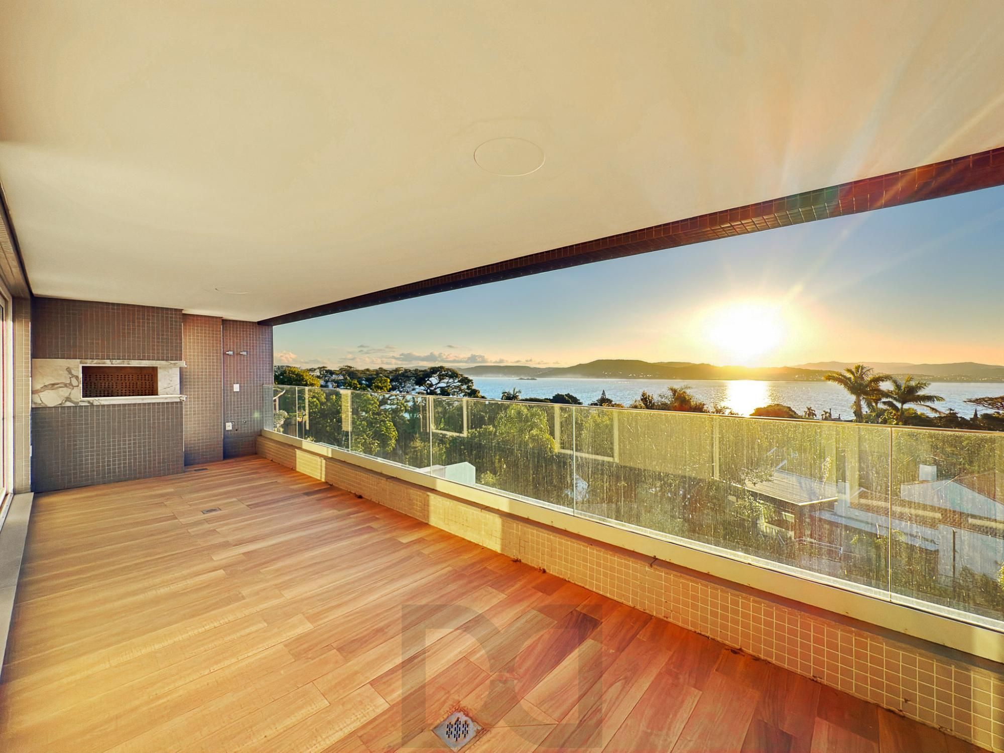 Belíssimo apartamento no Bairro Vila Conceição com 193m² privativos, 3 suítes e 4 vagas de garagem, no condomínio Altos da Chácara. — foto 1