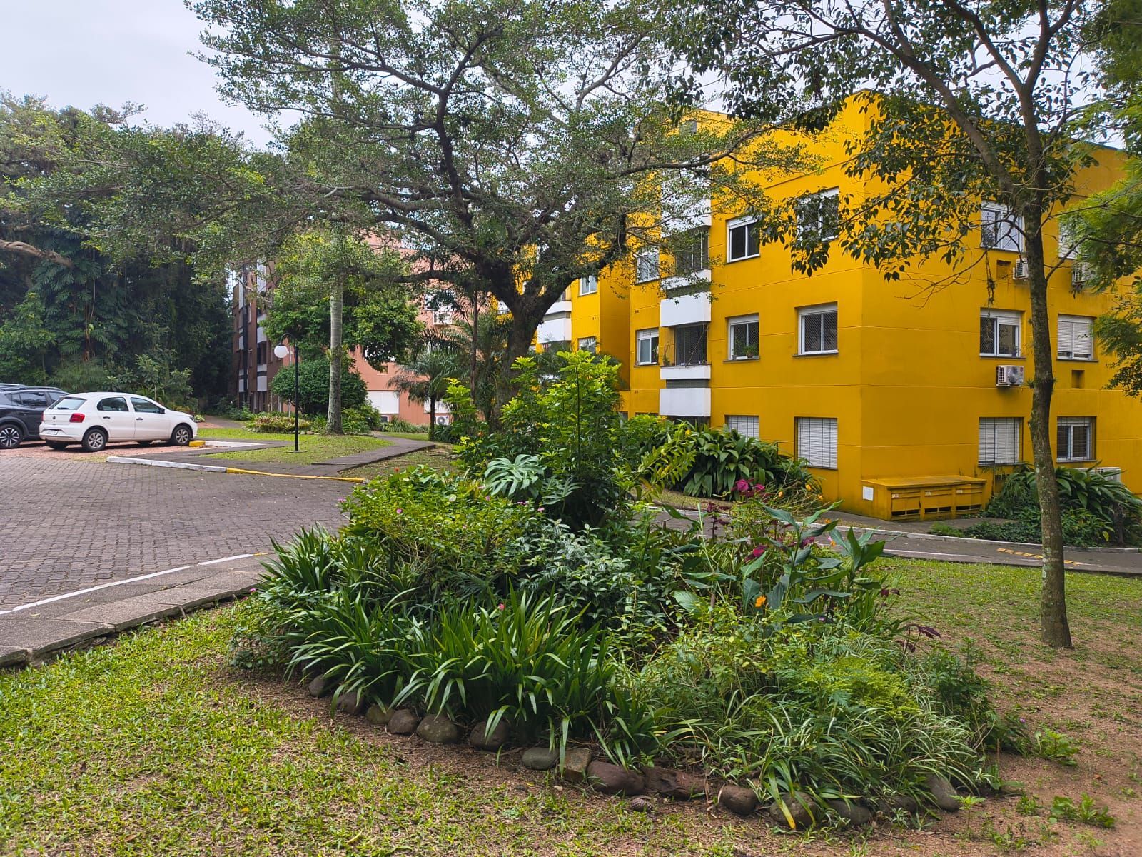 Excelente apartamento com 3 dormitórios c/ 88m² no Bairro Guarujá. — foto 27