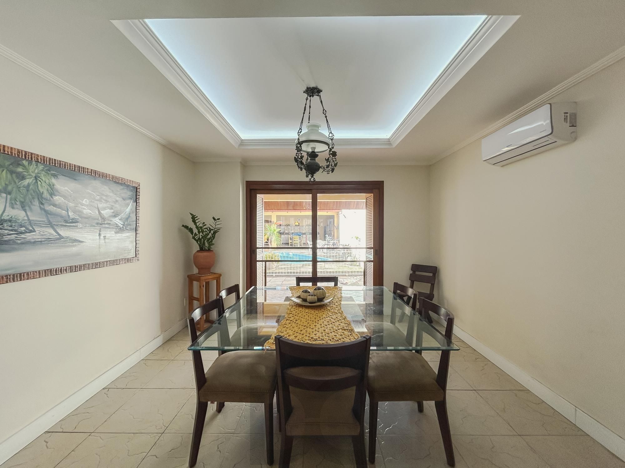 Casa com 4 suítes, piscina e área gourmet no bairro Tristeza. — foto 9