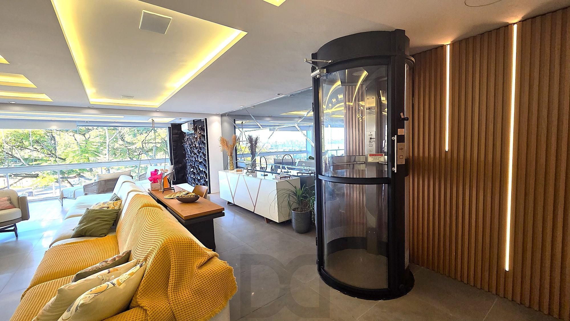 Cobertura de Alto Padrão com 357m2, 3 suítes e 3 vagas de garagem. Vista Permanente para o Guaíba | Porteira Fechada | Bairro Cristal. — foto 5