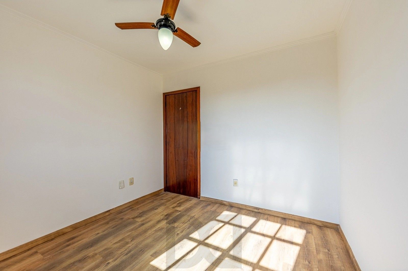 Cobertura duplex com 209,79m² de área privativa, conta com 3 dormitórios, 1 suíte e 2 vagas de garagem. — foto 18