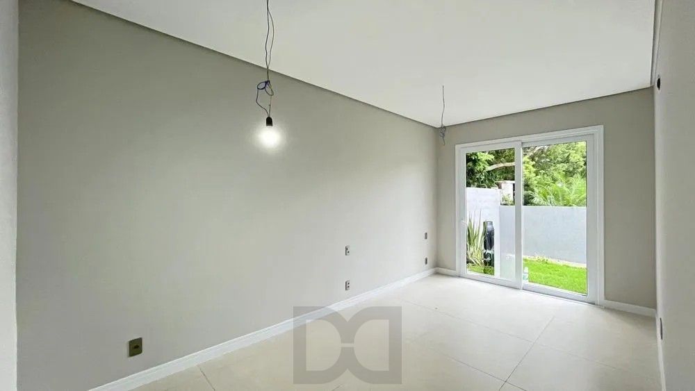 Apresentamos esta belíssima casa térrea 174m2 de área privativa, 3 suítes e 3 vagas de garagem, no Condomínio Altos do Lago. — foto 22