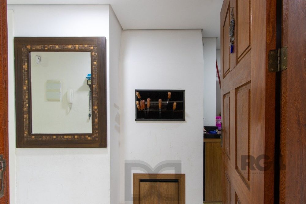 Casa em condomínio com 3 dormitórios, vaga coberta, churrasqueira - Bairro Camaquã — foto 4