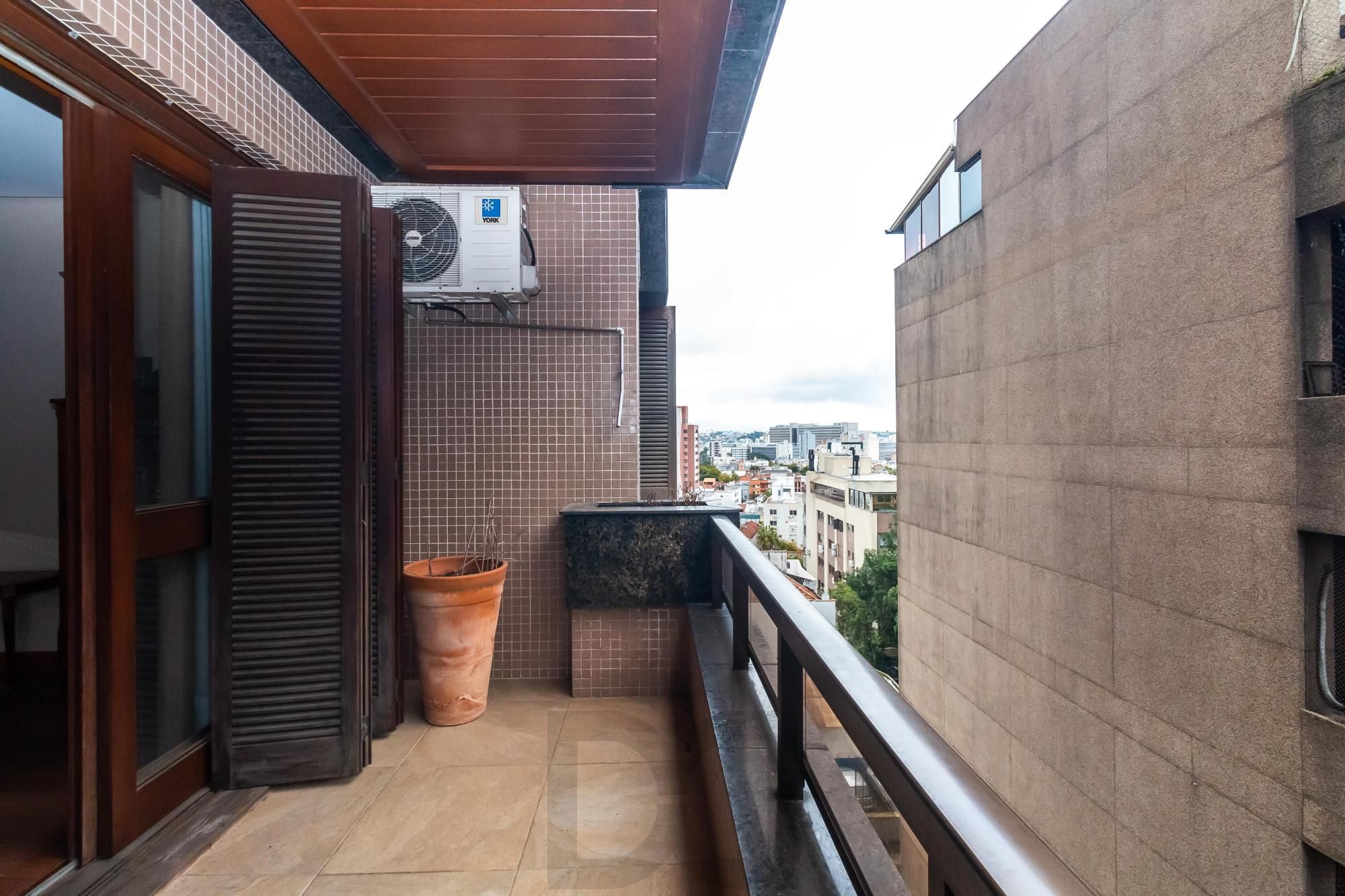Maravilhoso apartamento no Bairro Moinhos de Vento com 4 dormitórios e 3 suítes. — foto 19
