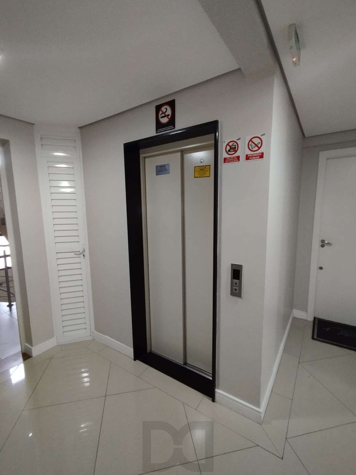 Linda sala no bairro tristeza, elevador, 1vaga. — foto 20