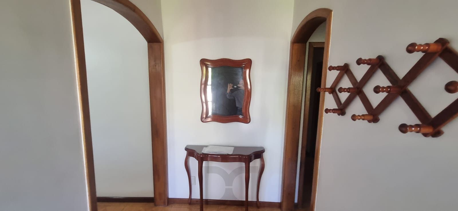 Ótima Residência com 3 dormitórios sendo 1suíte, no Bairro Ipanema. — foto 6