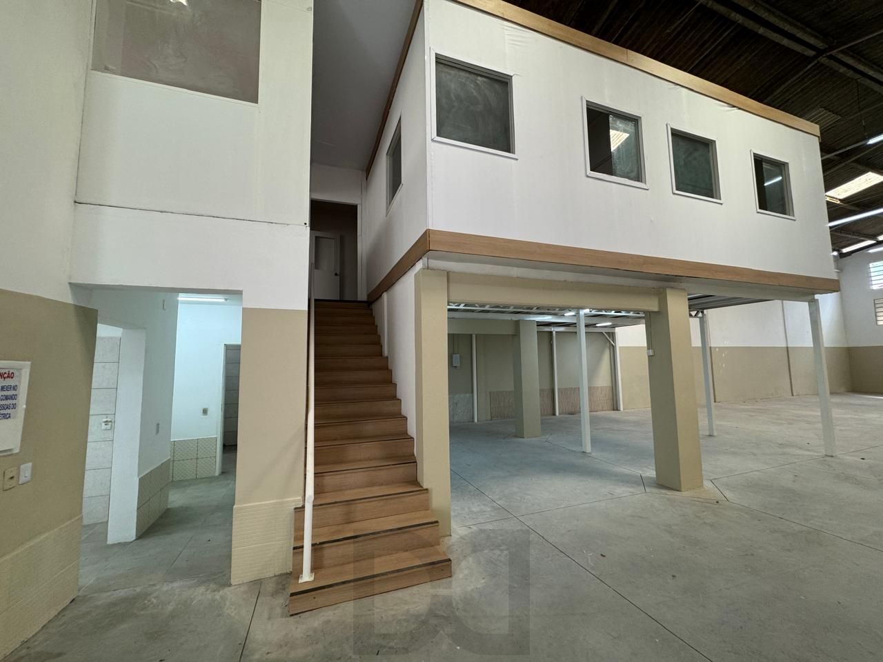 Oportunidade-Pavilhão Reformado na Vila Nova,100m da Av. Vicente Monteggia-500m² — foto 8