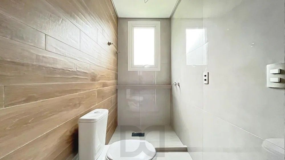 Apresentamos esta belíssima casa térrea 174m2 de área privativa, 3 suítes e 3 vagas de garagem, no Condomínio Altos do Lago. — foto 15