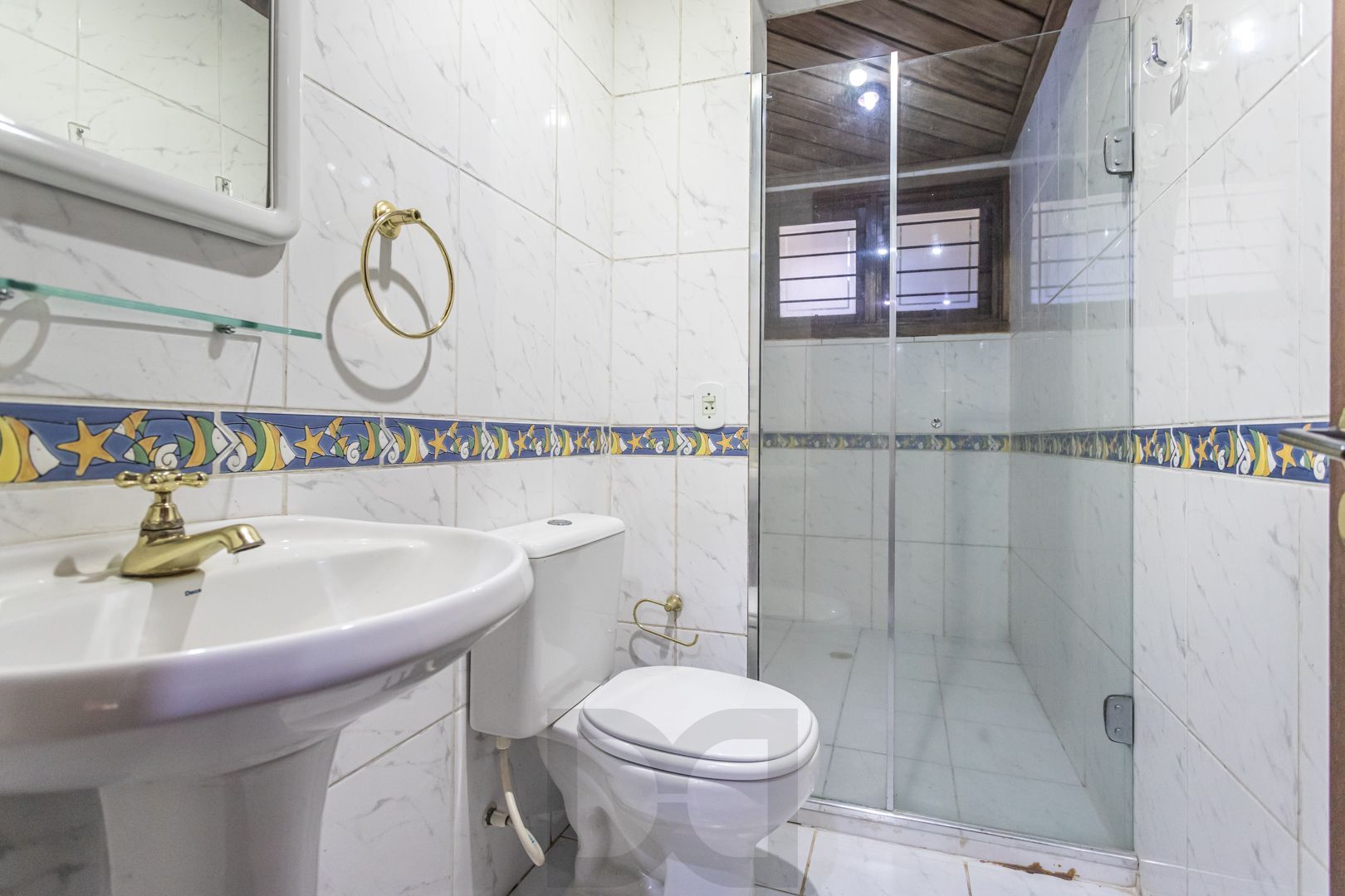 Belíssima mansão no Condomínio Jardim do Sol com 701m2 de área privativa, com 6 dormitórios, sendo 2 suítes e garagem para 10 carros. — foto 5