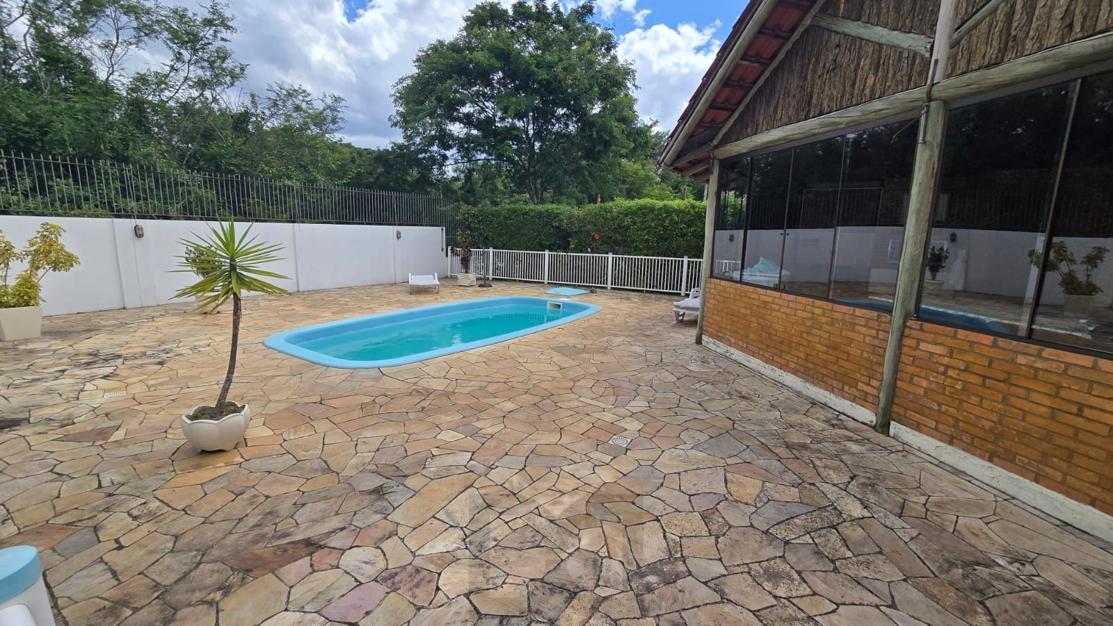 Casa em condomínio fechado com 3 dormitórios-1 suíte no Bairro Guarujá — foto 1
