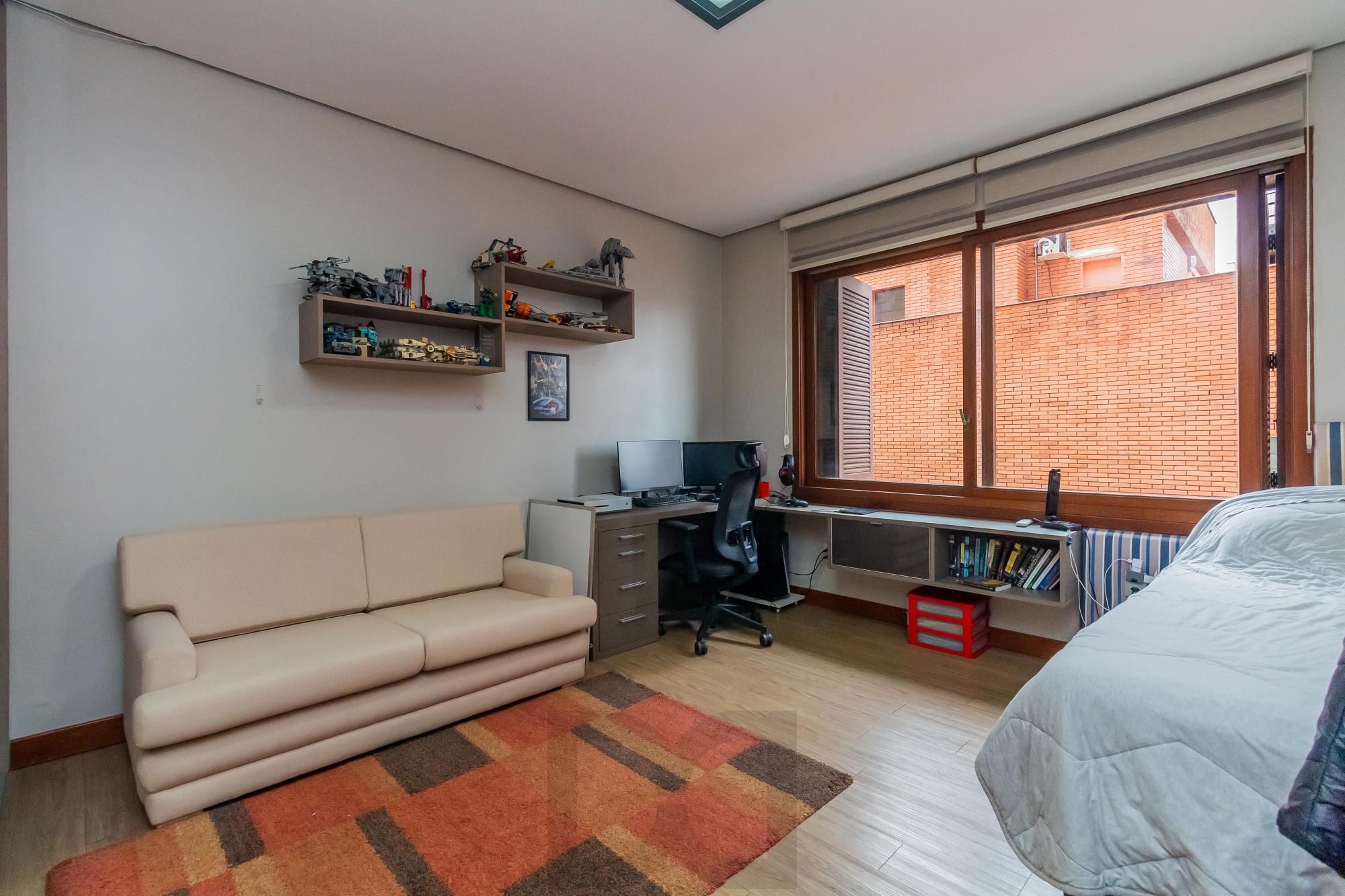 Maravilhoso apartamento no Bairro Moinhos de Vento com 4 dormitórios e 3 suítes. — foto 29