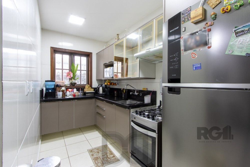 Casa em condomínio com 3 dormitórios, vaga coberta, churrasqueira - Bairro Camaquã — foto 8