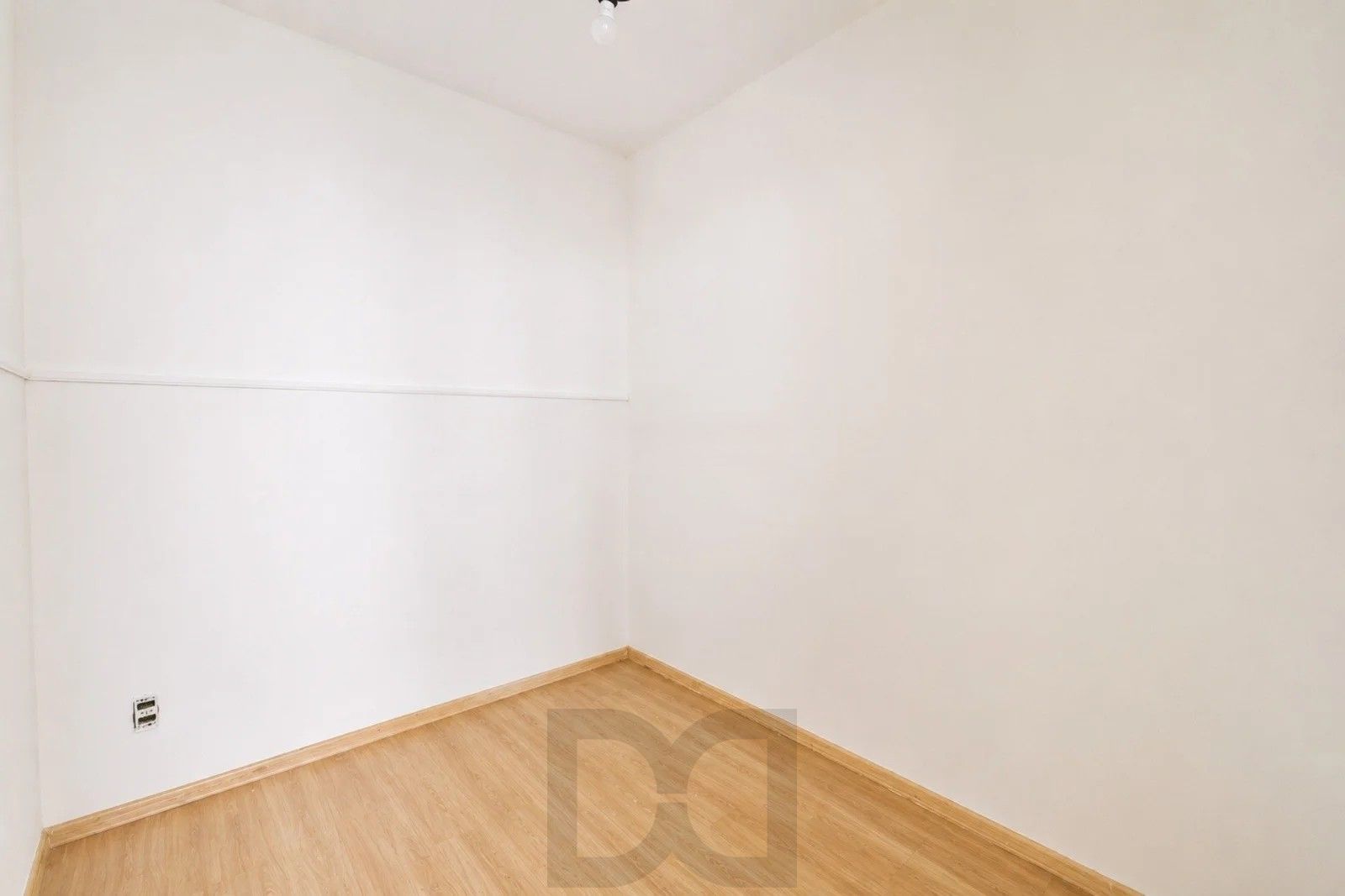 Excelente apartamento em localização privilegiada, na Avenida Dr. Nilo Peçanha com 2 dormitórios, 2 banheiros e 1 vaga de garagem. — foto 9