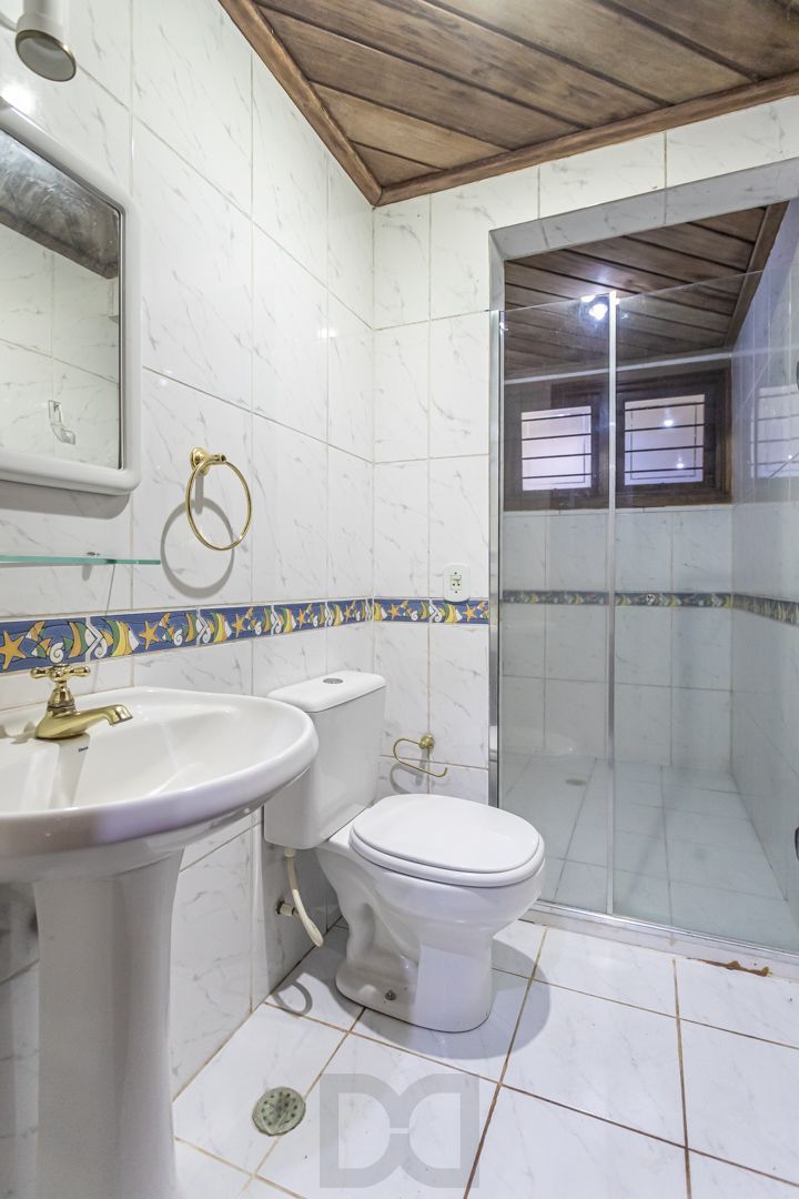 Belíssima mansão no Condomínio Jardim do Sol com 701m2 de área privativa, com 6 dormitórios, sendo 2 suítes e garagem para 10 carros. — foto 6