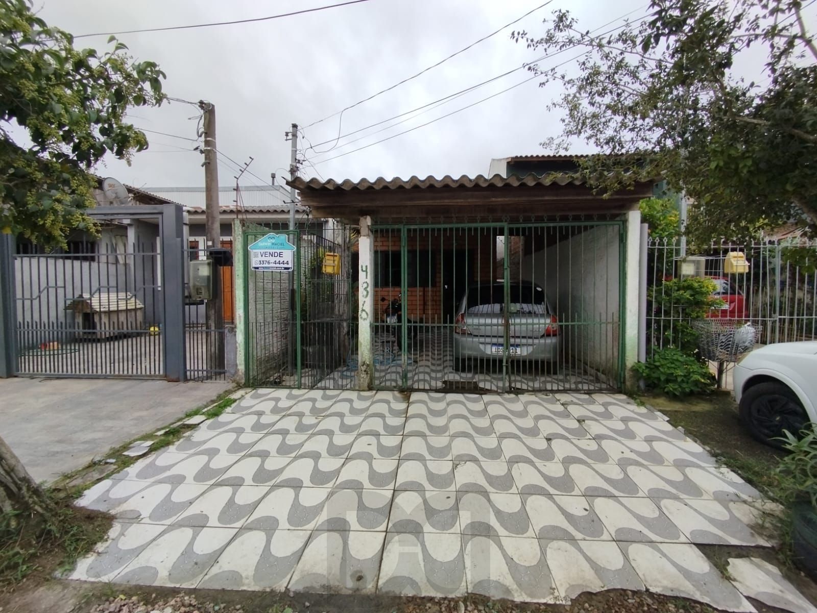 CASA NA HIPICA COM 2 DORMITORIOS — foto 1