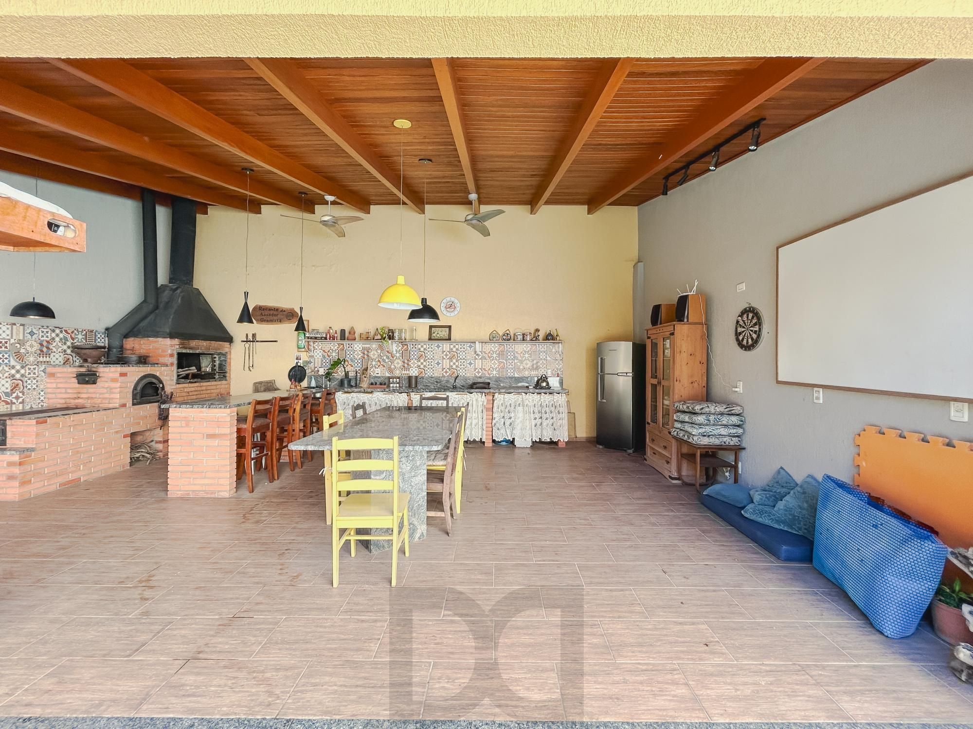 Casa com 4 suítes, piscina e área gourmet no bairro Tristeza. — foto 16