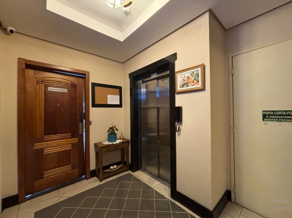 Apartamento com 2 dormitórios sendo 1 suíte, com churrasqueira e vaga coberta. — foto 25