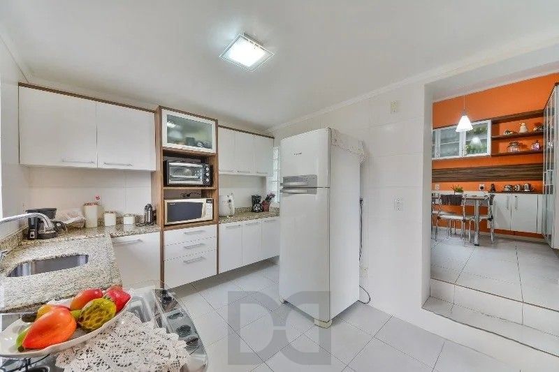 Casa à venda com 280m² | 3 dormitórios | 1 suíte | 2 vagas | Ipanema – Porto Alegre — foto 11
