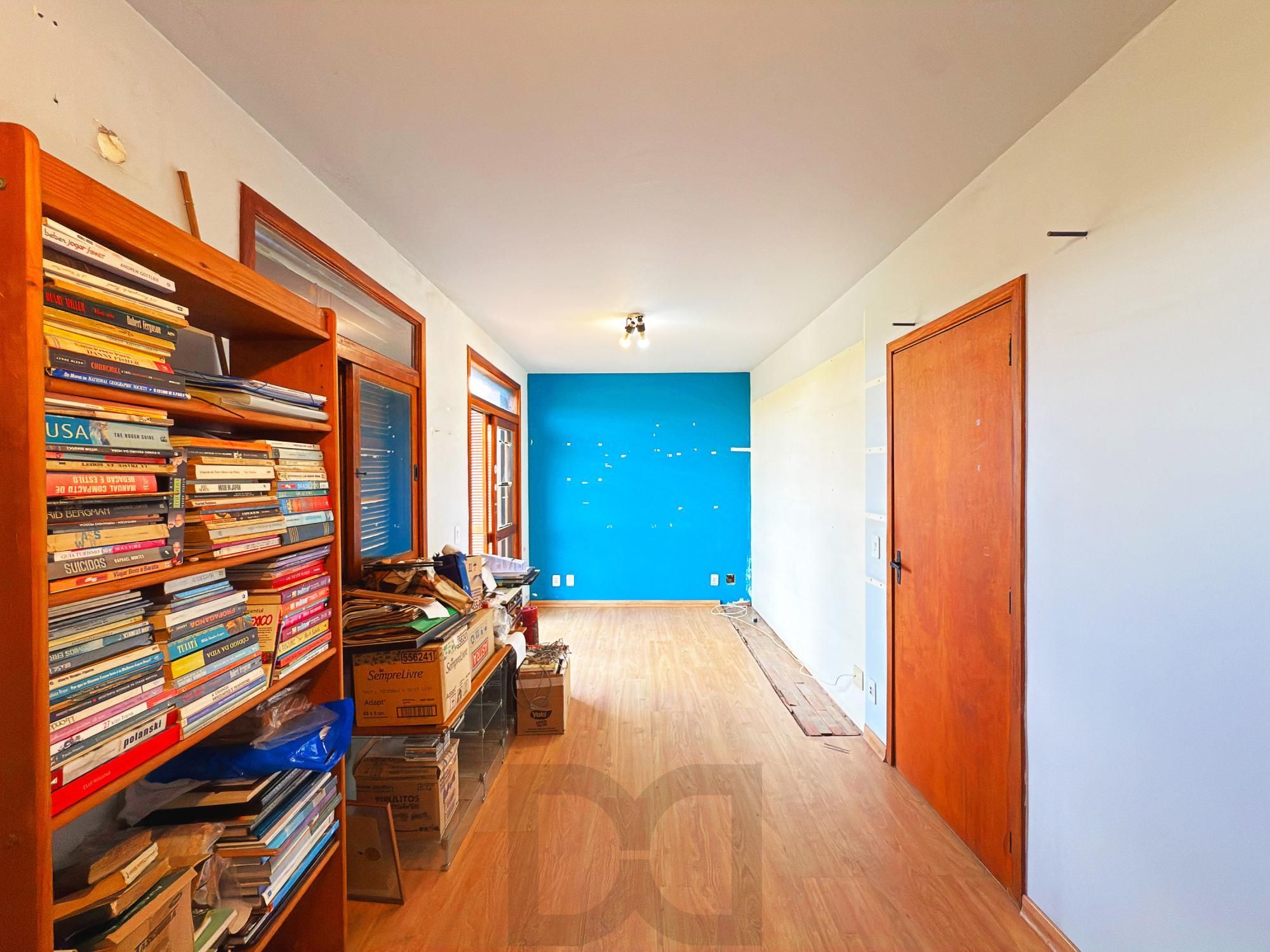 Casa em Condomínio  | 3 Dormitórios, Suíte, Lareira e Churrasqueira — foto 19