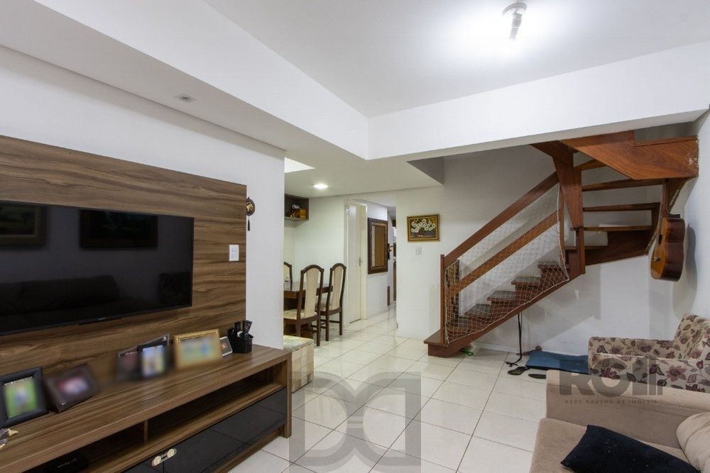 Casa em condomínio com 3 dormitórios, vaga coberta, churrasqueira - Bairro Camaquã — foto 15