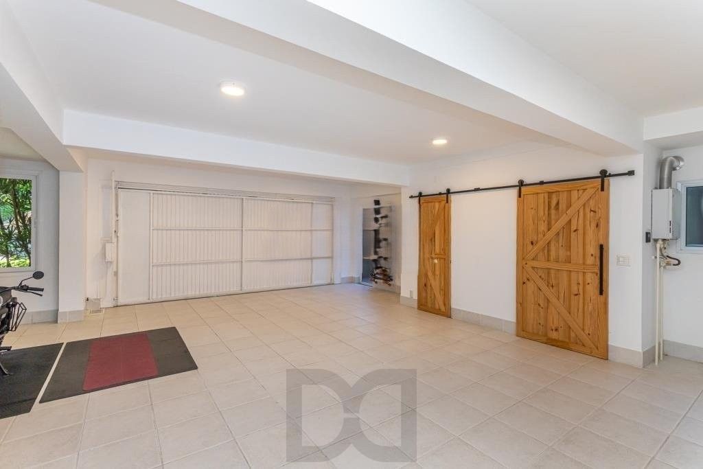 Casa em condomínio no Bairro Pedra Redonda de Alto Padrão construtivo. — foto 37