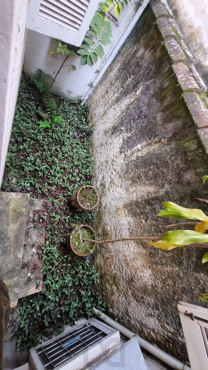 ótima casa transformada em comercial, com 3 salas, banho social, cozinha, pátio, em localização privilegiada no bairro. — foto 19