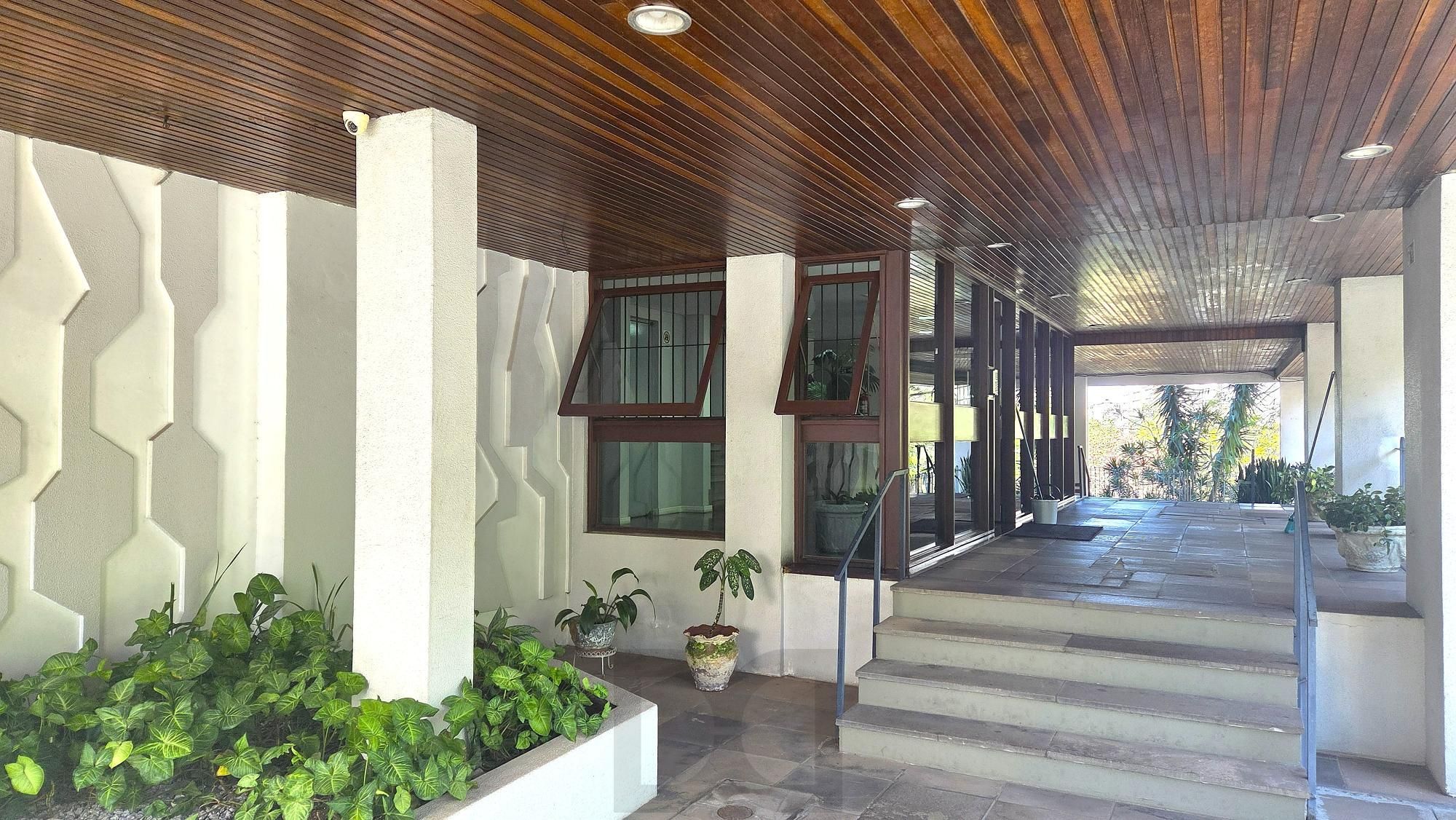 Excelente apartamento em localização privilegiada, na Avenida Dr. Nilo Peçanha com 2 dormitórios, 2 banheiros e 1 vaga de garagem. — foto 19