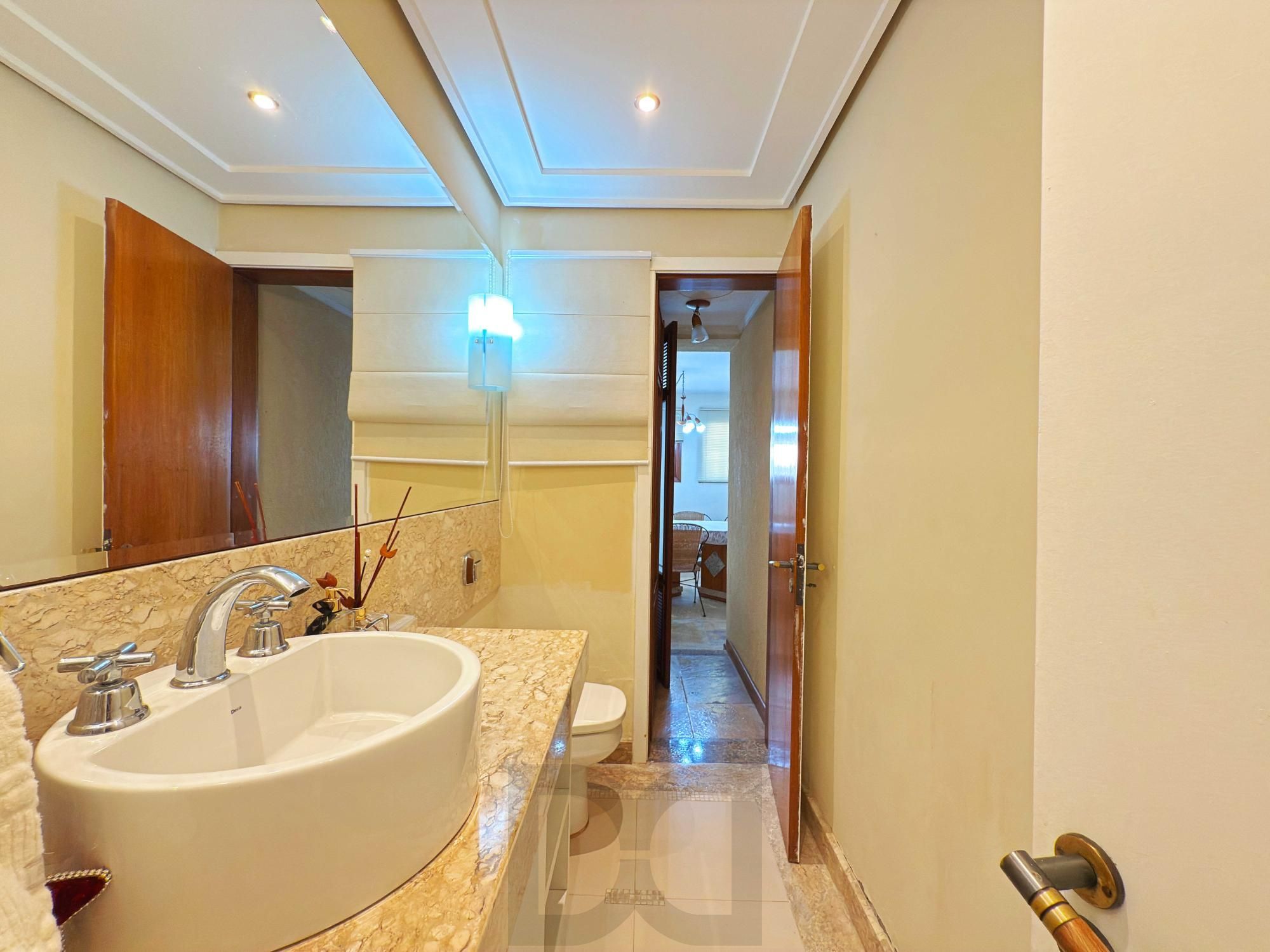 Linda residência estilo sobrado construída nos altos do bairro Ipanema — foto 11