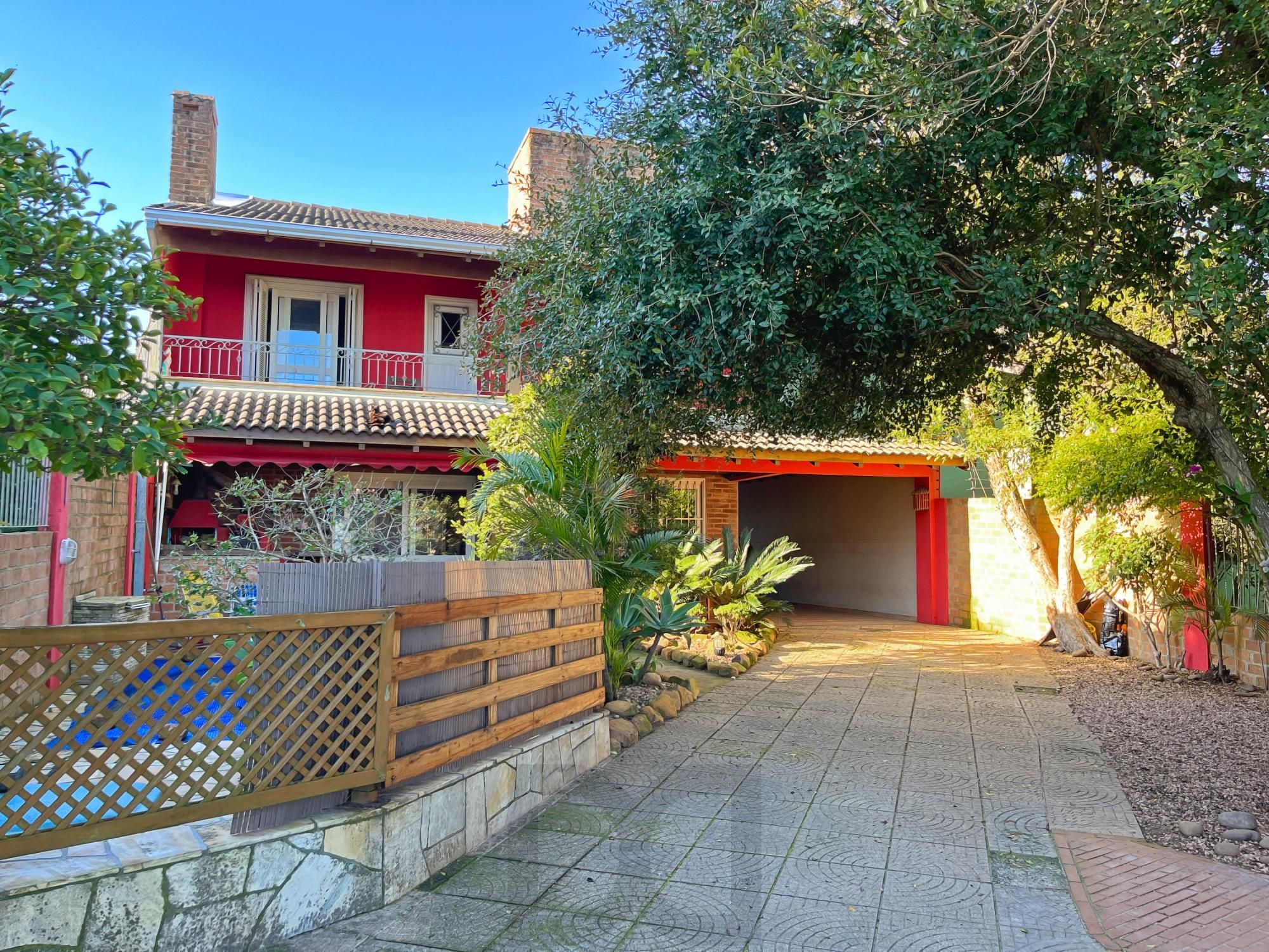 Casa Espaçosa com 274m² e Piscina – Vista Privilegiada para o Guaíba — foto 1