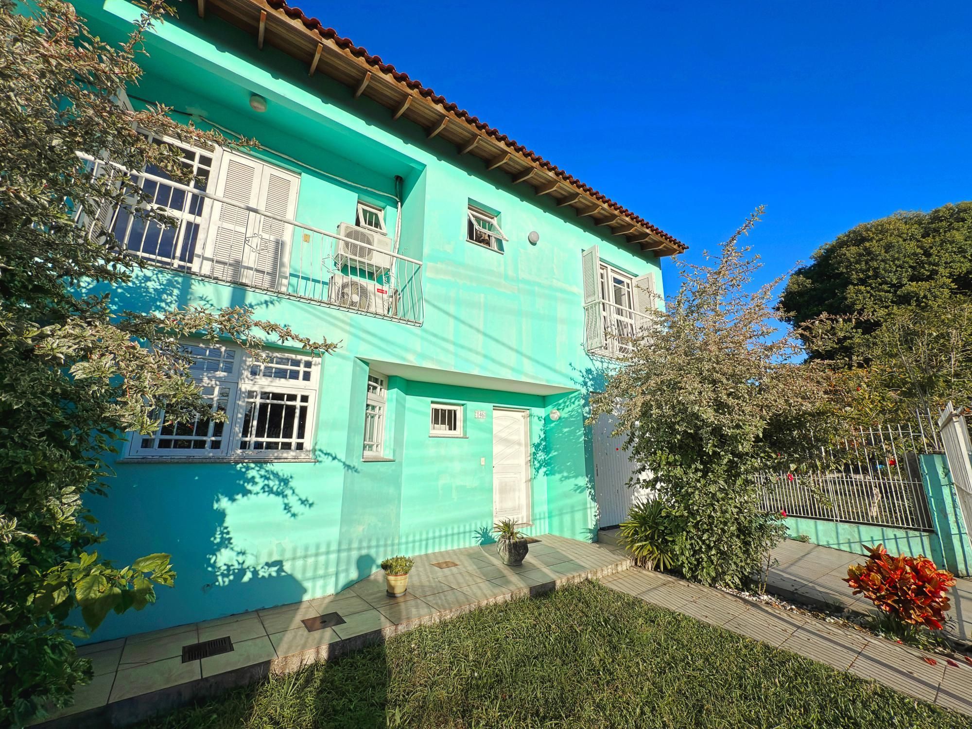 Residência com 4 Dormitório(s) Bairro Vila Nova — foto 2
