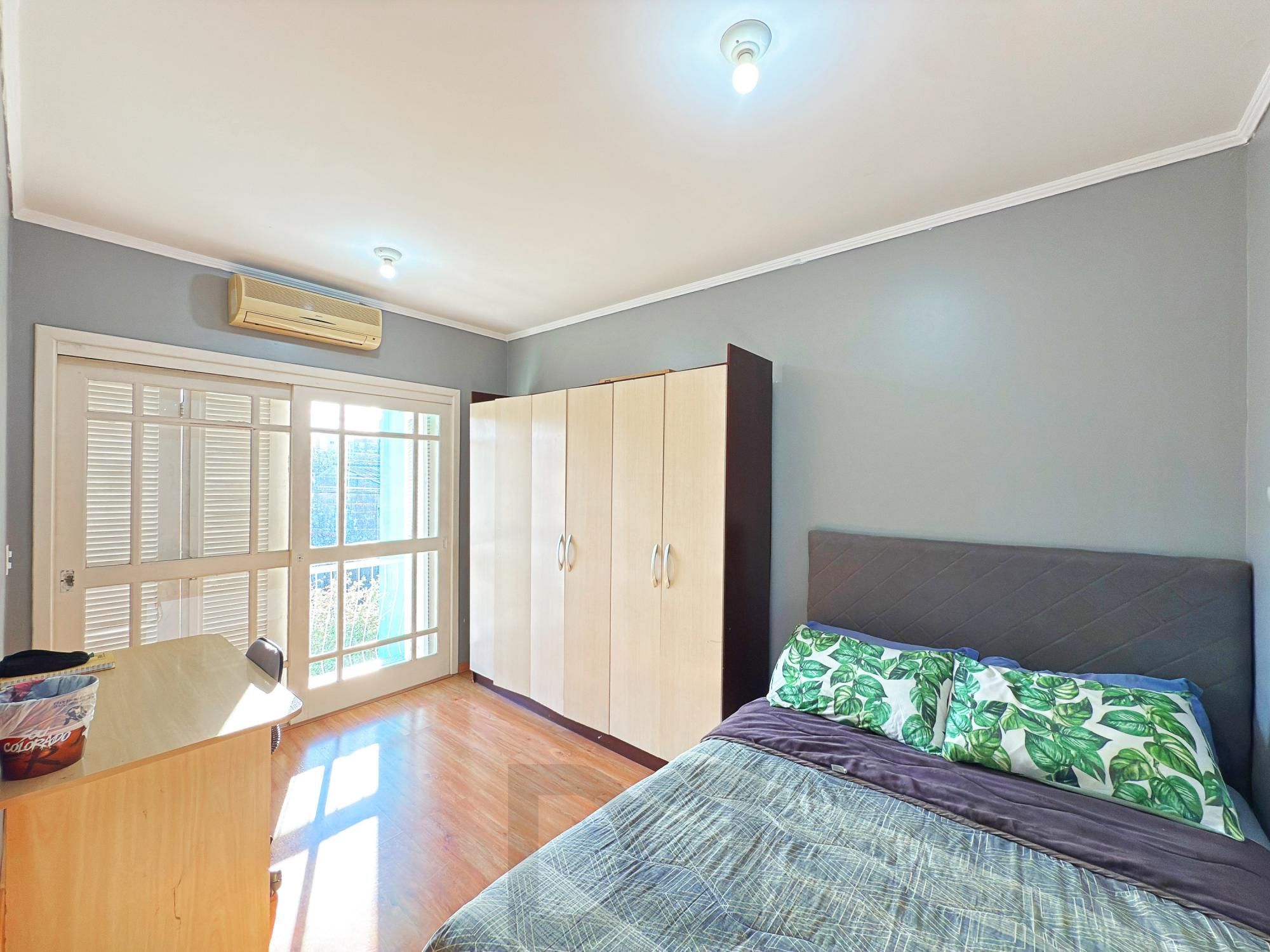 Residência com 4 Dormitório(s) Bairro Vila Nova — foto 19