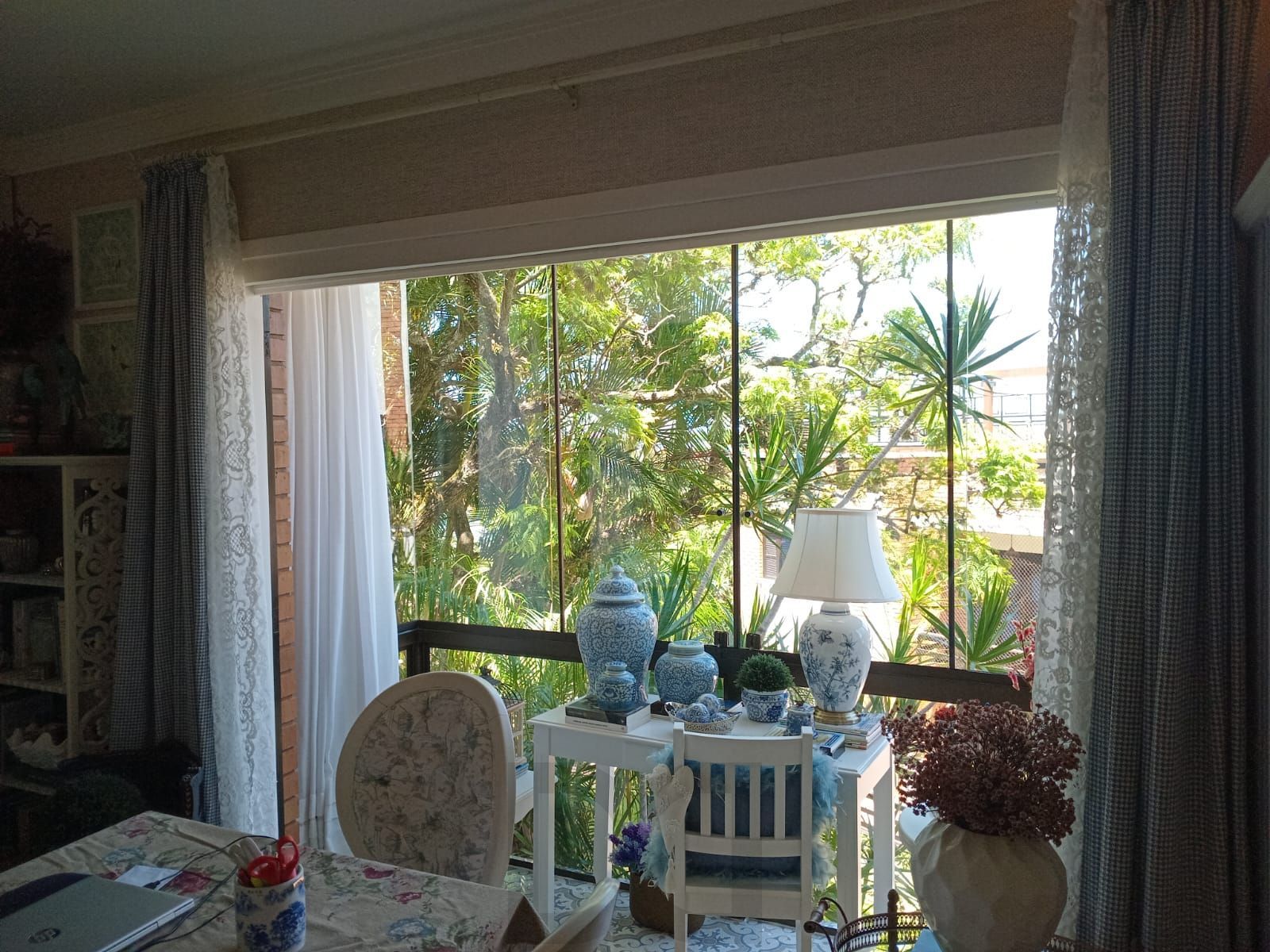 Ótimo apartamento Garden, 3 dormitórios, 1 suíte, lareira, sacada, no bairro Cristal. — foto 9