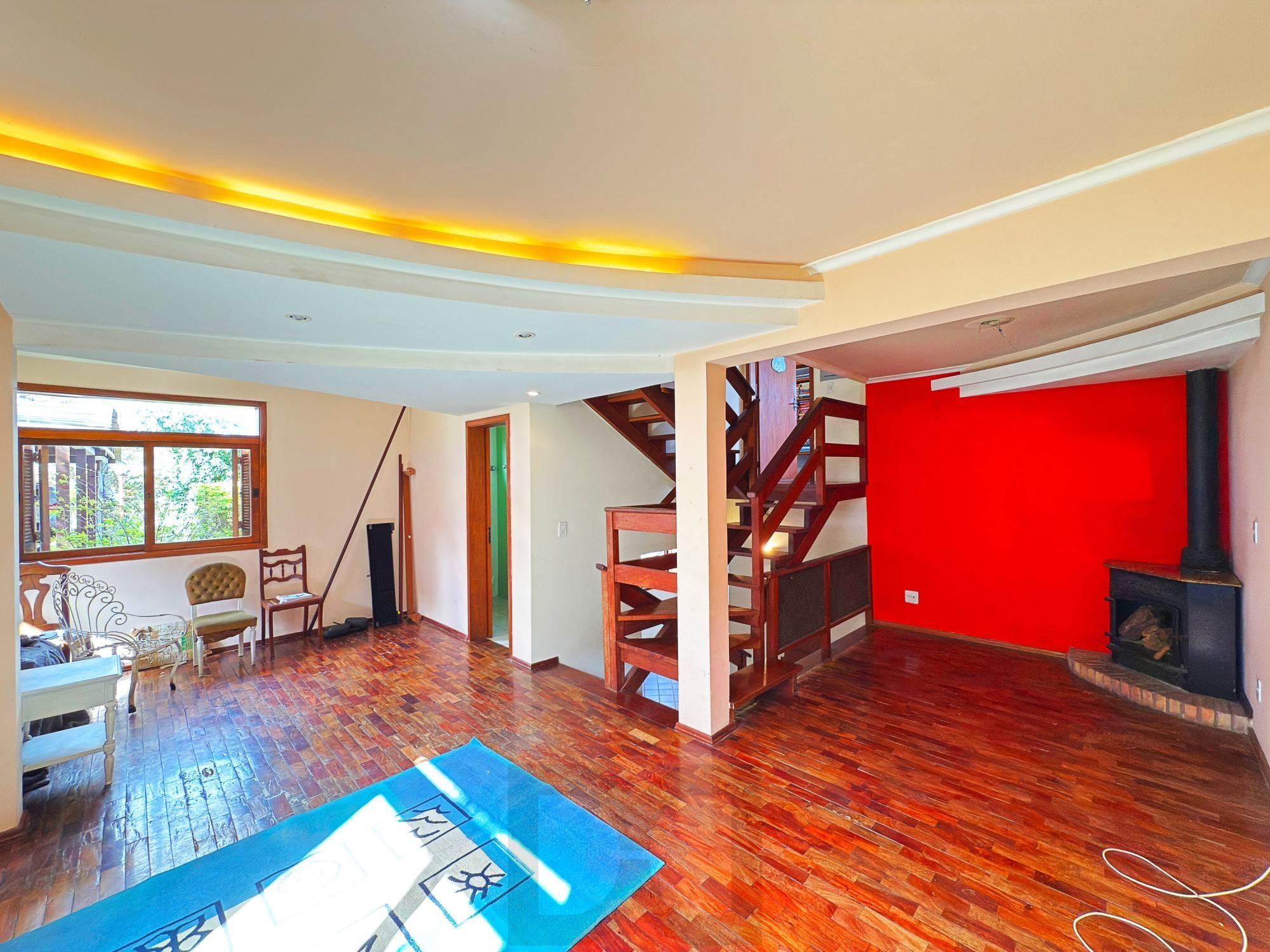 Casa em Condomínio  | 3 Dormitórios, Suíte, Lareira e Churrasqueira — foto 27