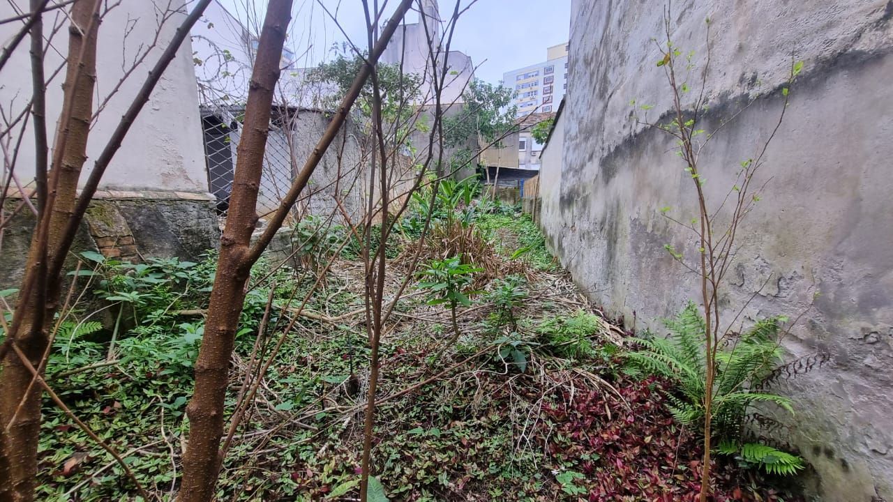 ótima casa transformada em comercial, com 3 salas, banho social, cozinha, pátio, em localização privilegiada no bairro. — foto 20