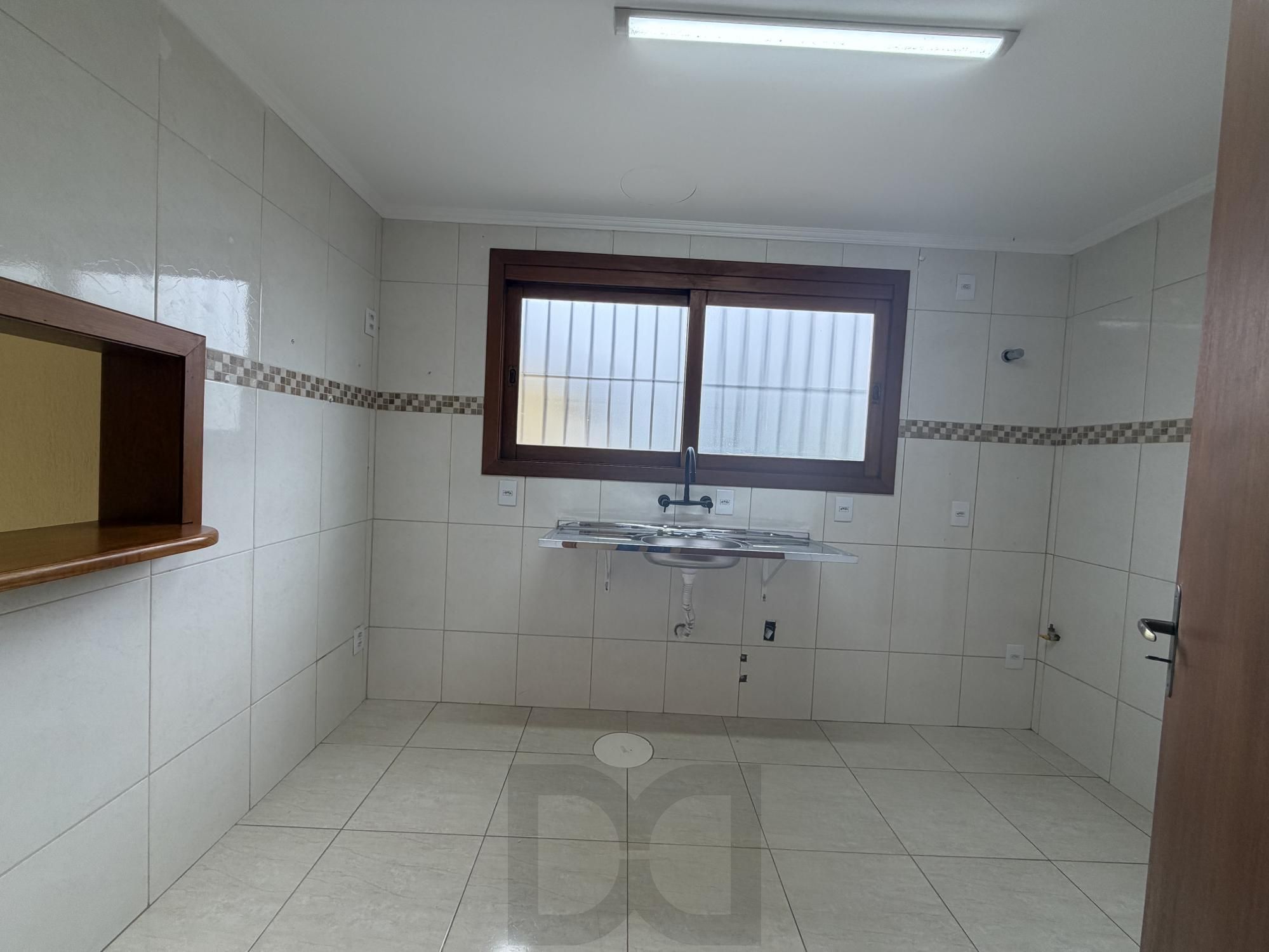 Apartamento Garden com 2 dormitórios, sendo 1 suíte, churrasqueira e lareira, 2 vagas de garagem cobertas. — foto 10