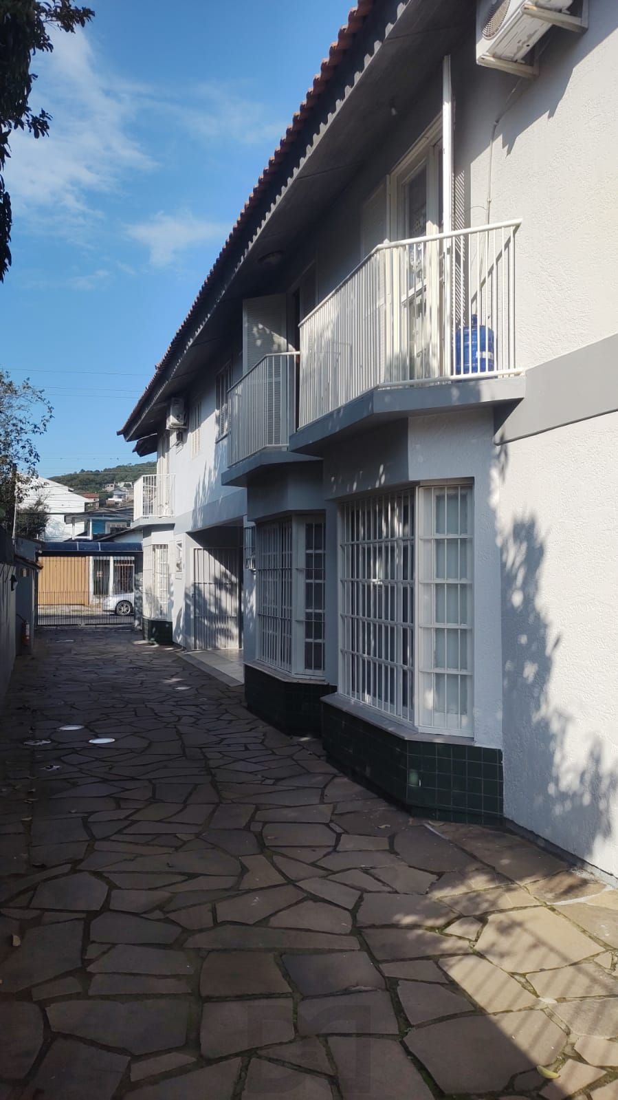 Casa Condominio em Porto Alegre, no bairro Tristeza, com 3 quartos — foto 1